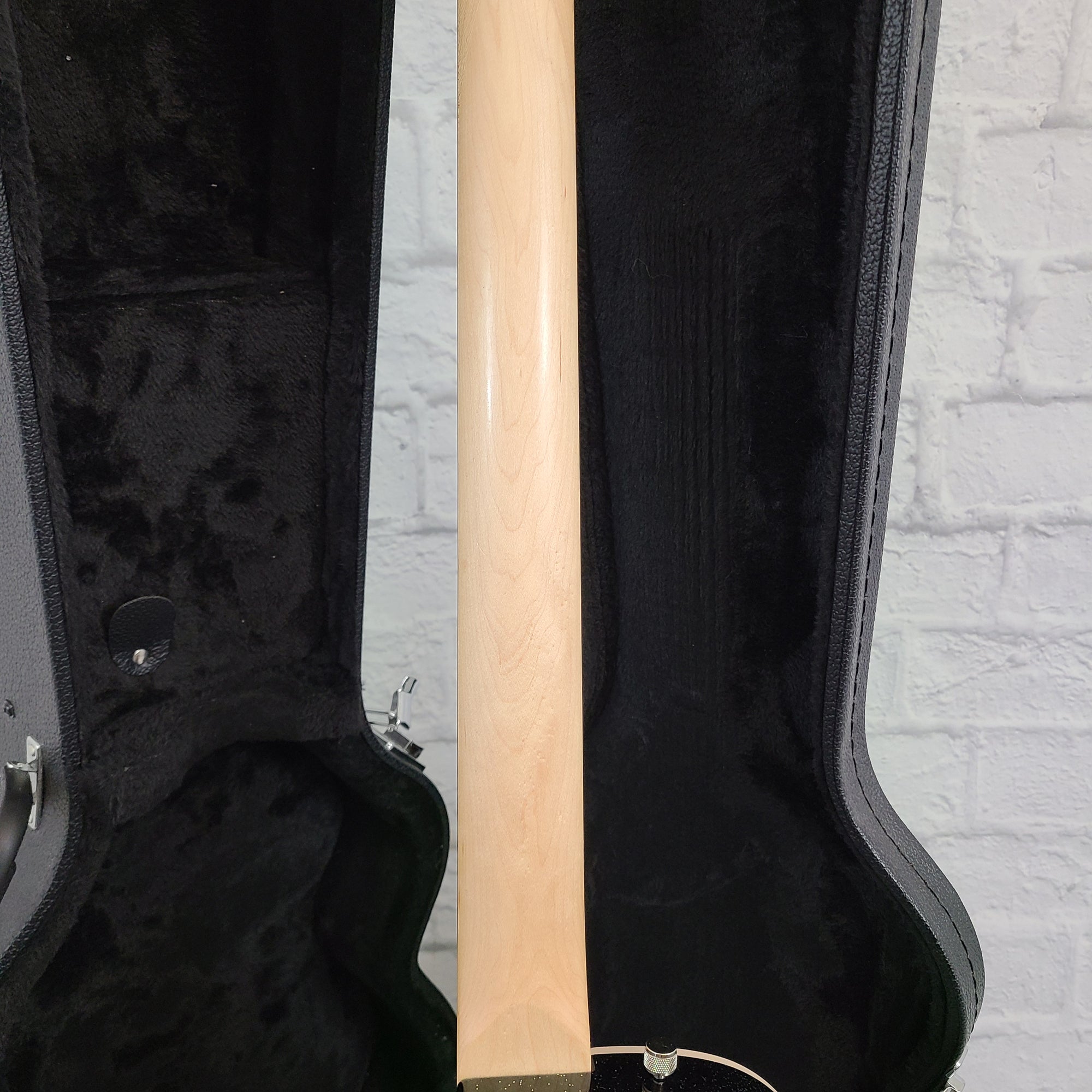 Gretsch G5260 Electromatic Baritone Electric Guitar w/ Bigsby, Hardshell Case - Black Sparkle