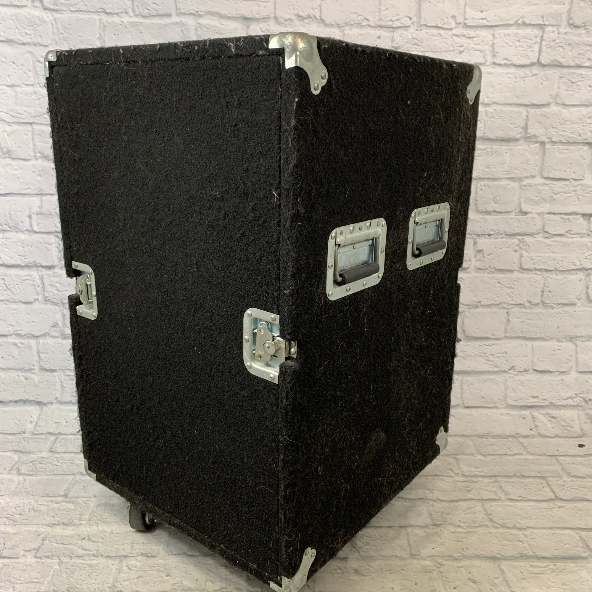 Odyssey 16U Carpeted Rolling Rack Case