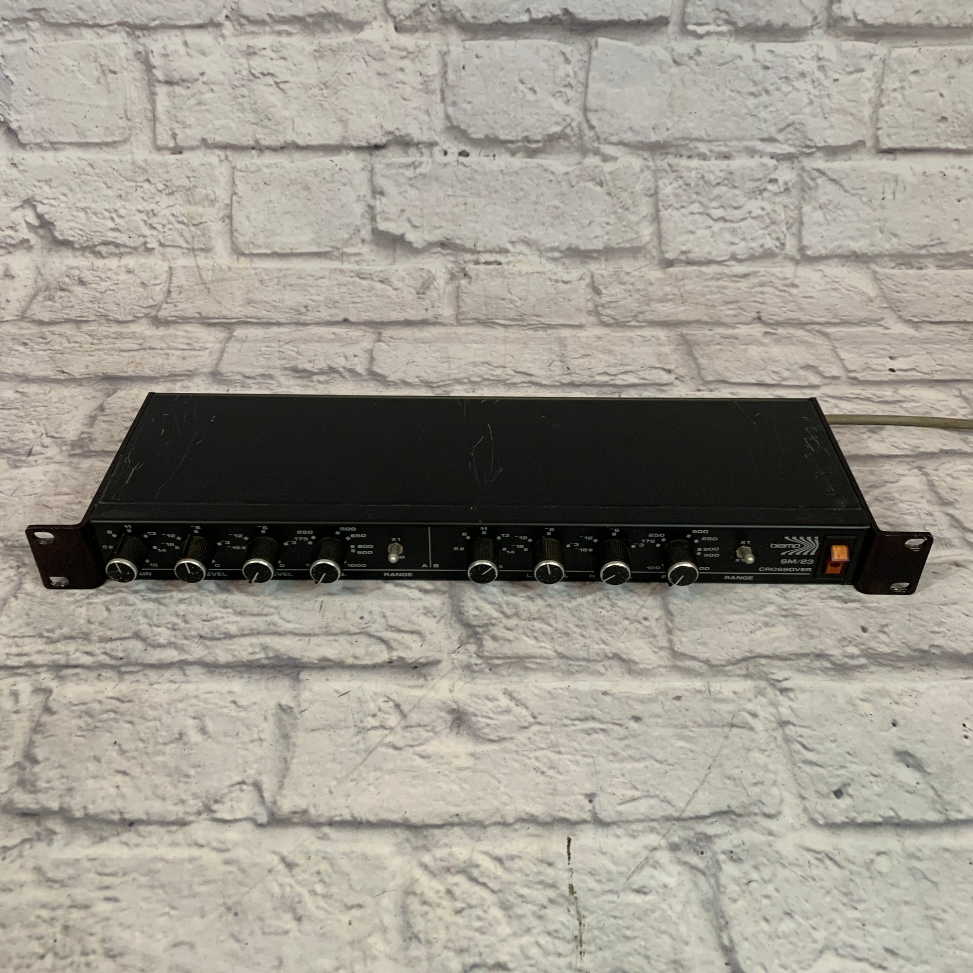 Biamp SM/23 Crossover