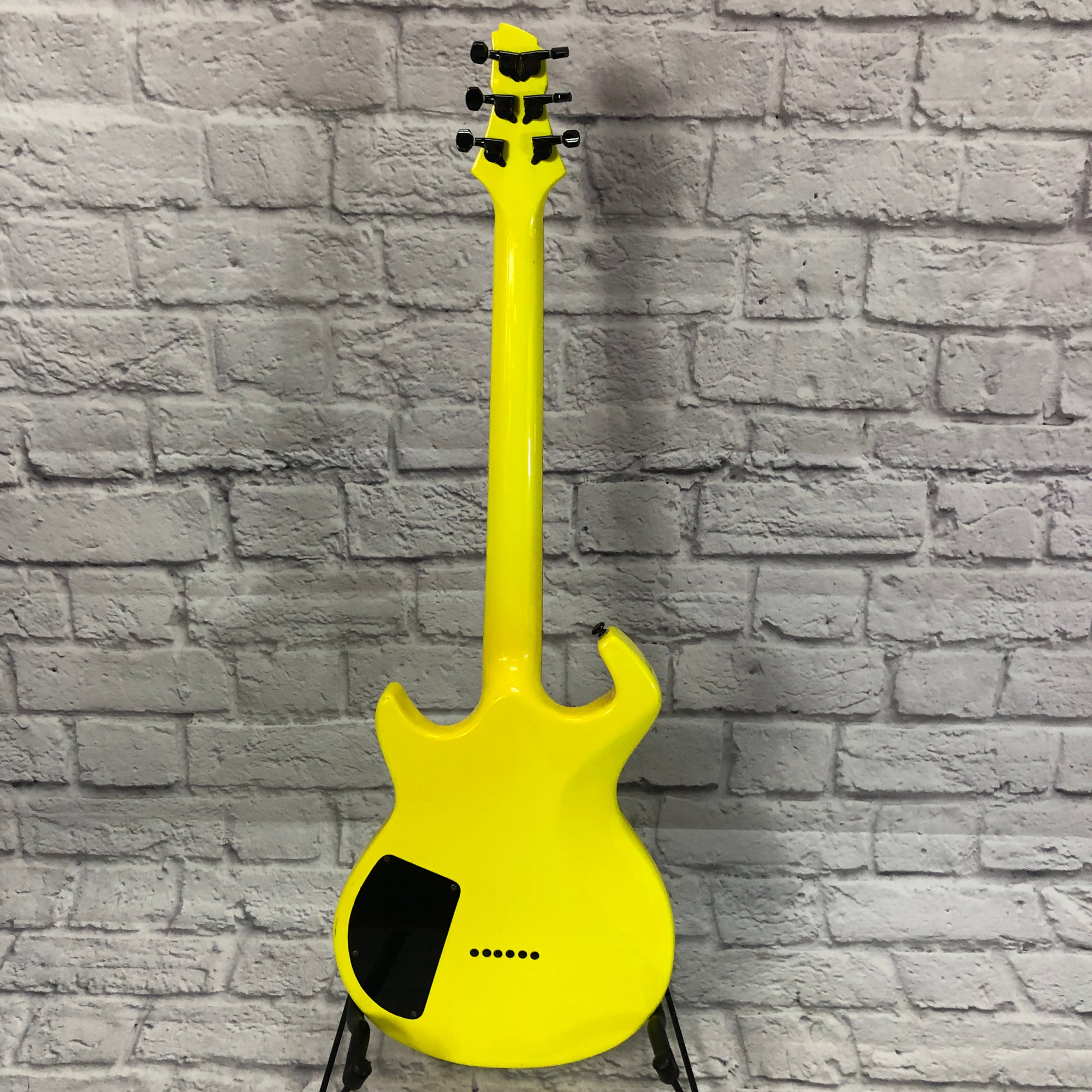 Switch Vibracell Wild 1 Yellow Electric Guitar