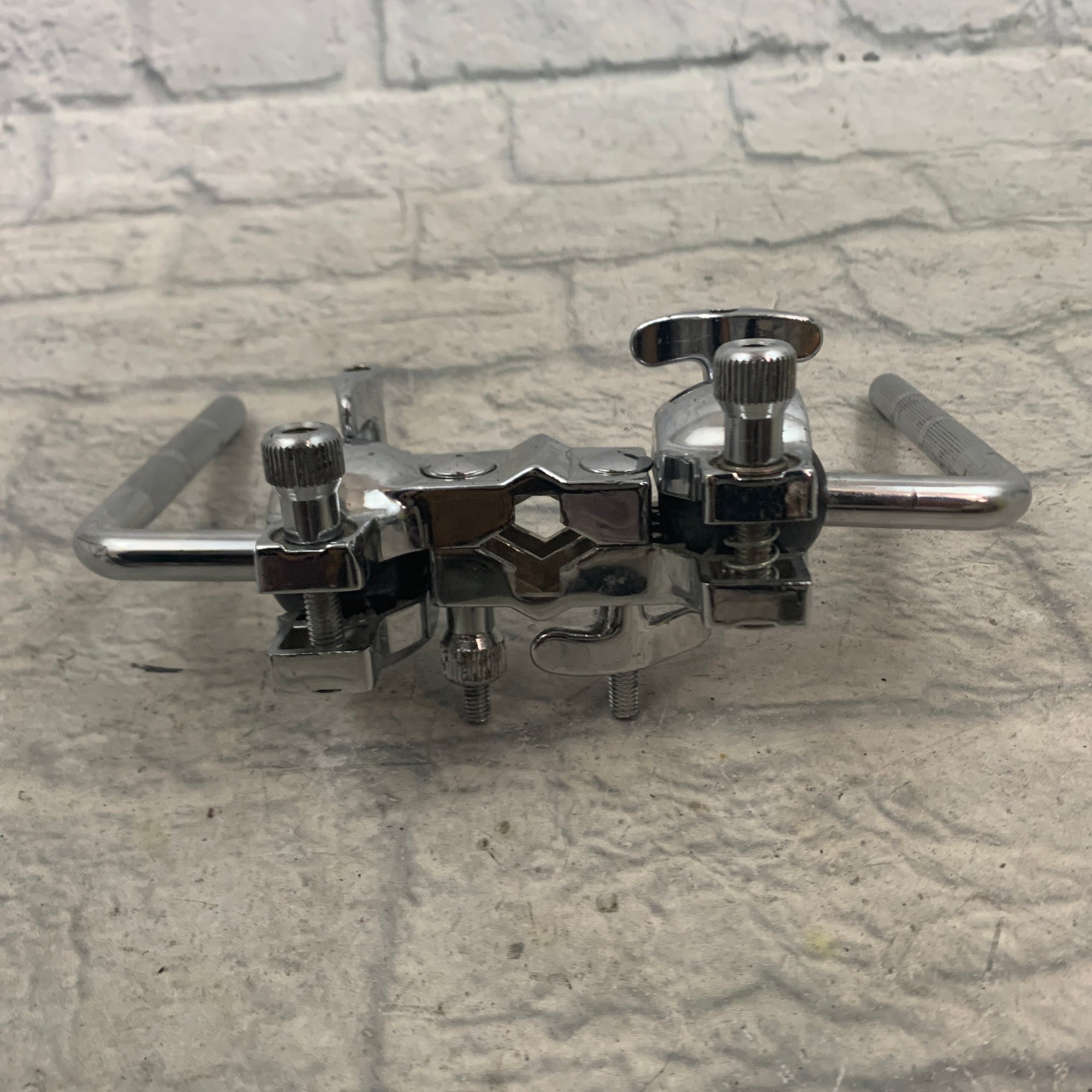 Double L-Rod Tom Mount