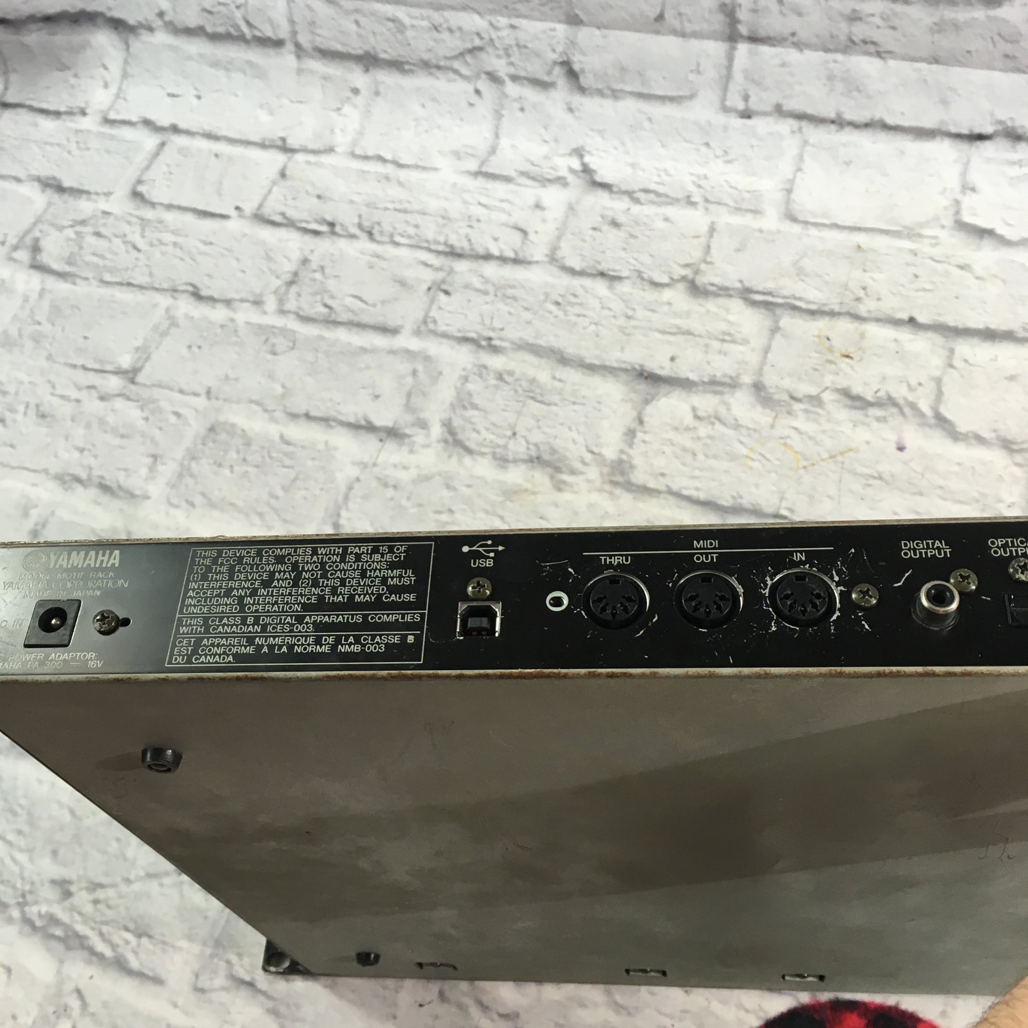 Yamaha Motif Rack Synthesizer with Power Supply