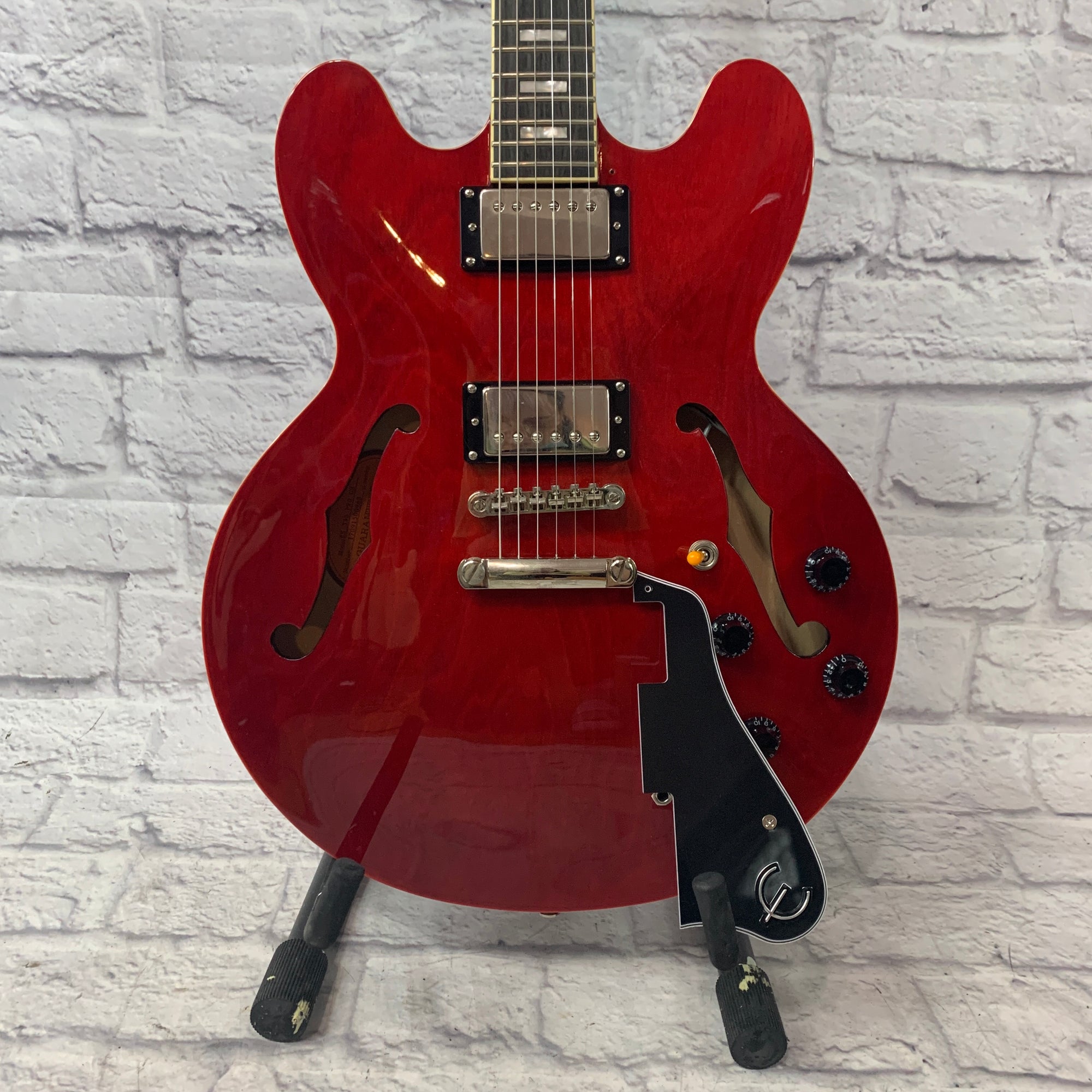 Epiphone ES-335 Pro Semi Hollow Electric Guitar