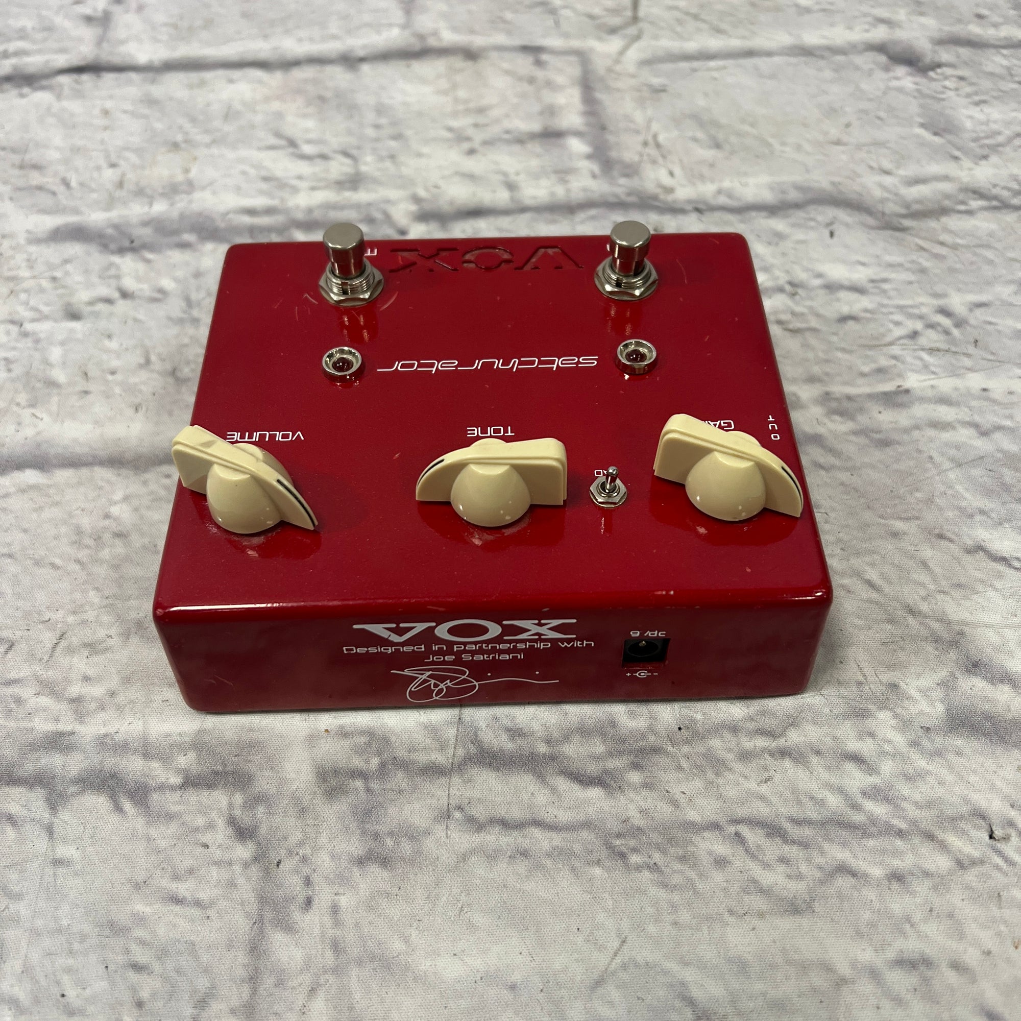joe satriani distortion pedal Vox Joe Satriani Satchurator Overdrive Distortion Pedal