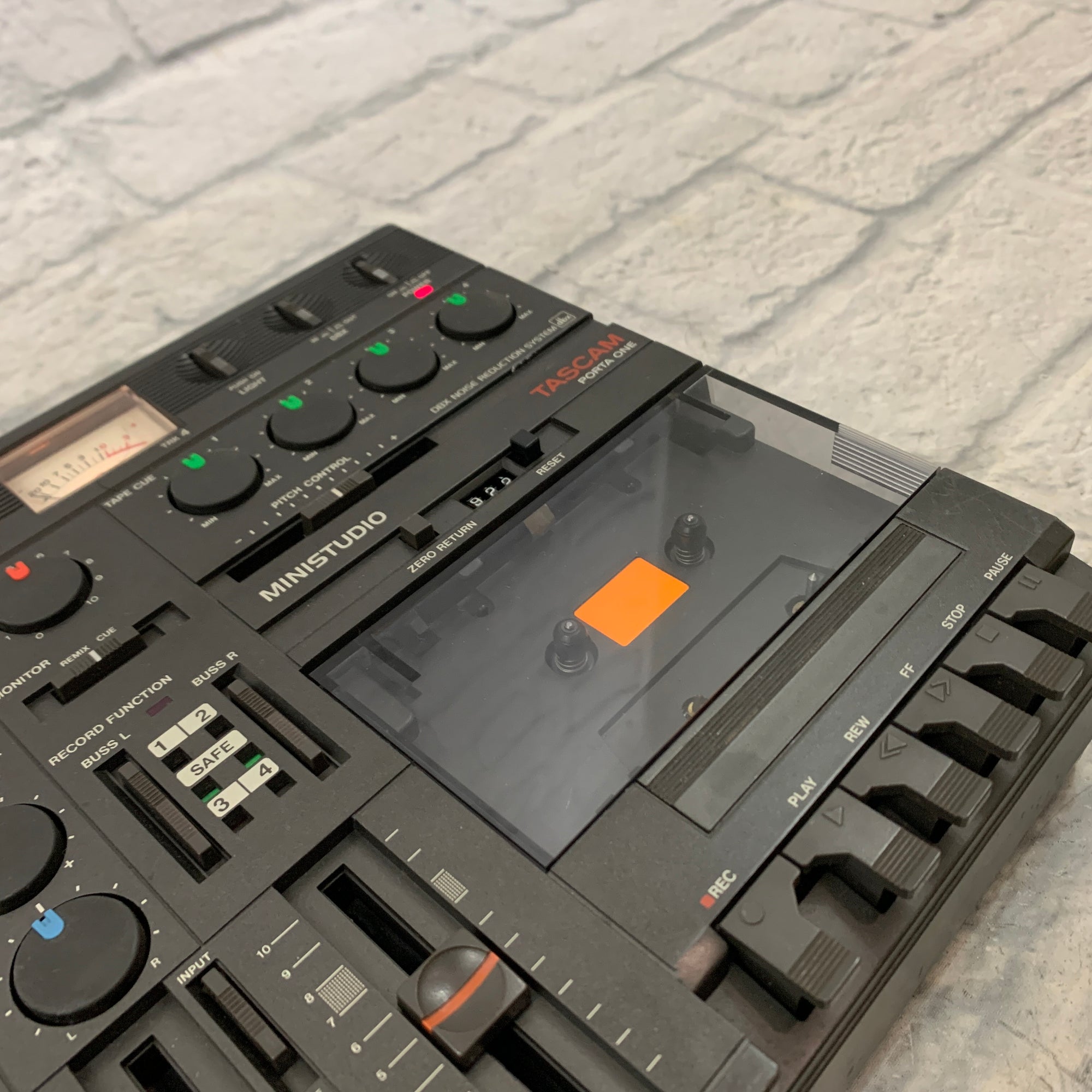 IK Multimedia TASCAM Porta One TASCAM PORTA ONE Cassette Recorder Plug-In  [Virtual]