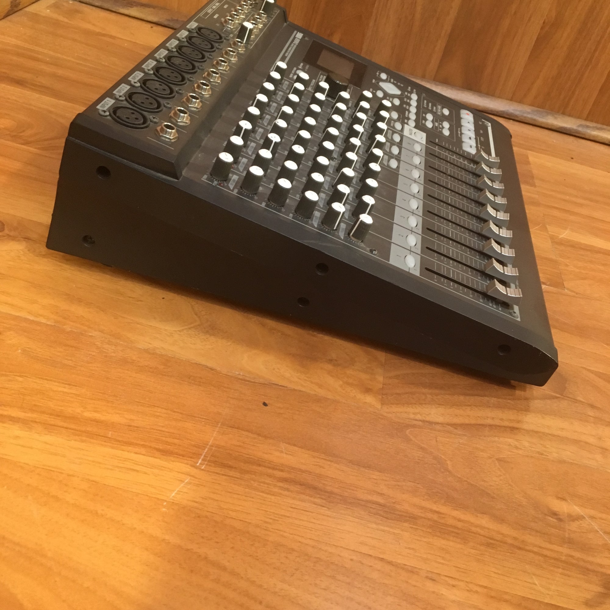 Korg D888 Digital 8 Track Mixer Recorder - Evolution Music