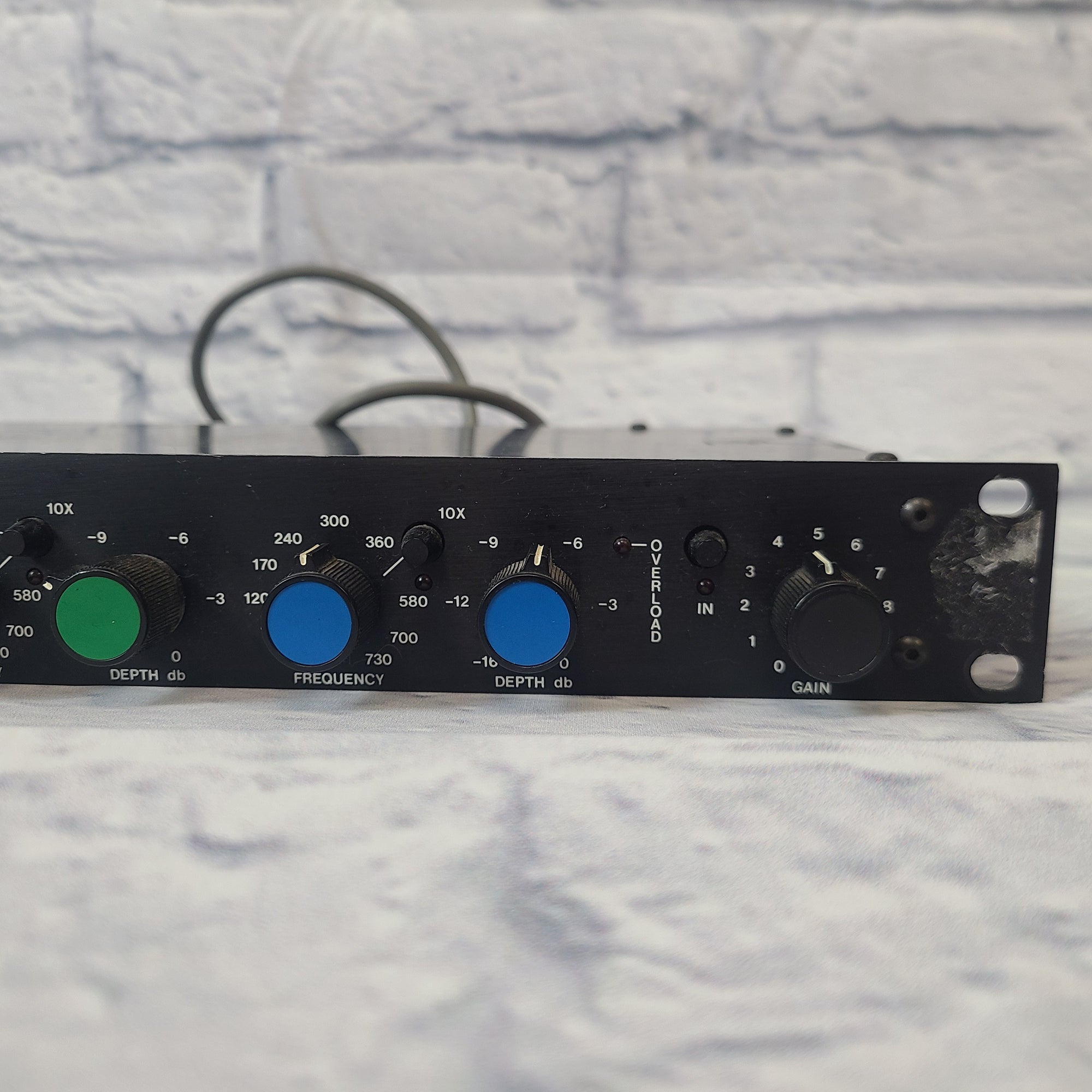 Audioarts Engineering Model 1500 Tuneable Notch Filter-Feedback Suppressor