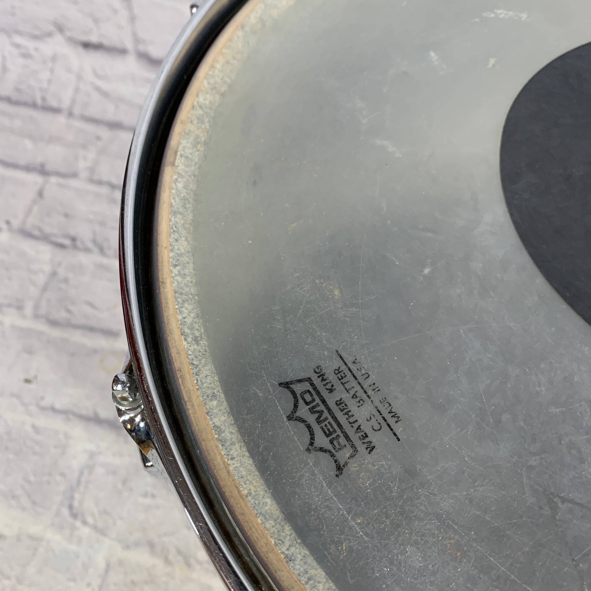 Vintage Ludwig 16 x 16 Blue/Olive Badge Floor Tom - Black Wrap