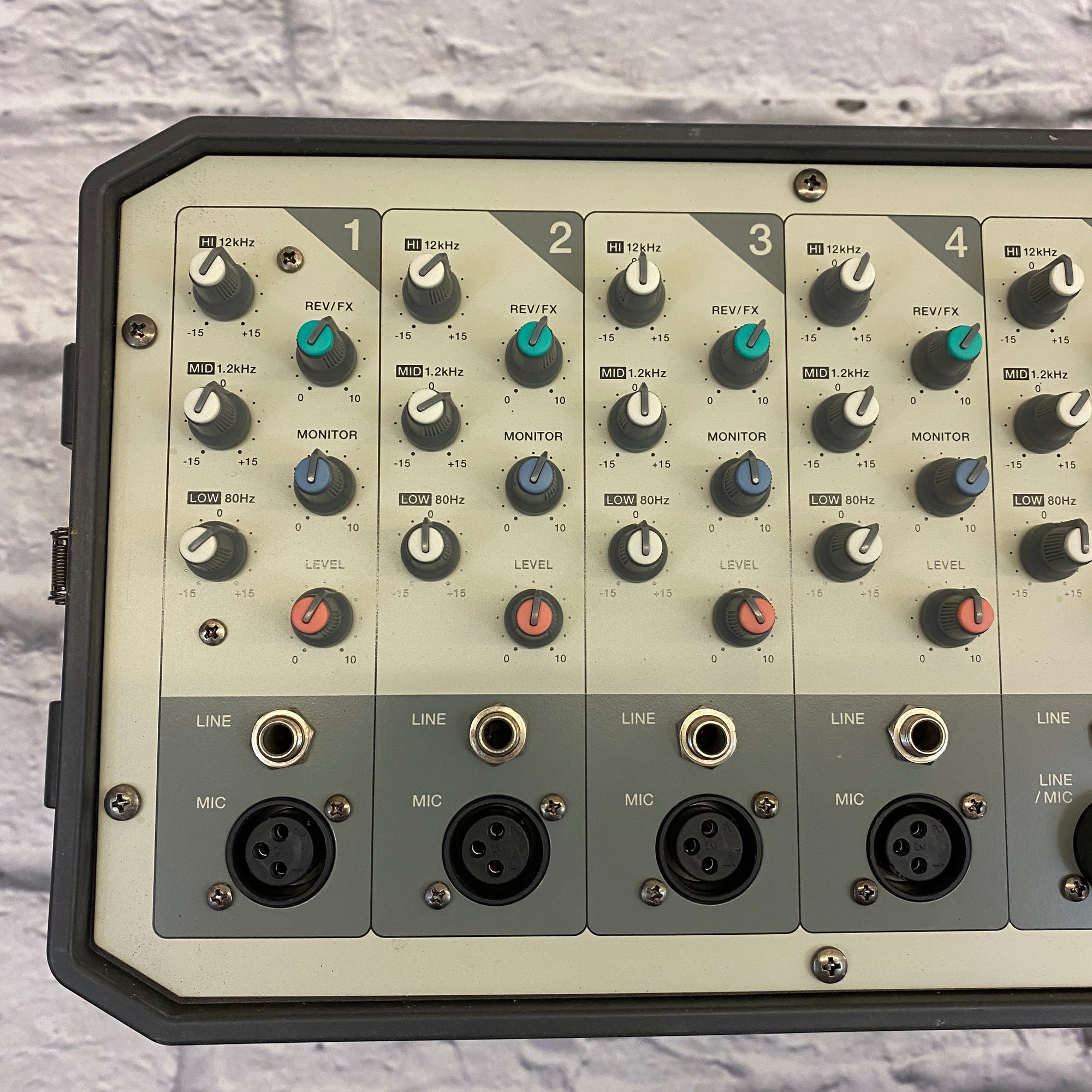 Akai AMX6 Dual Mono Powered Mixer - Evolution Music