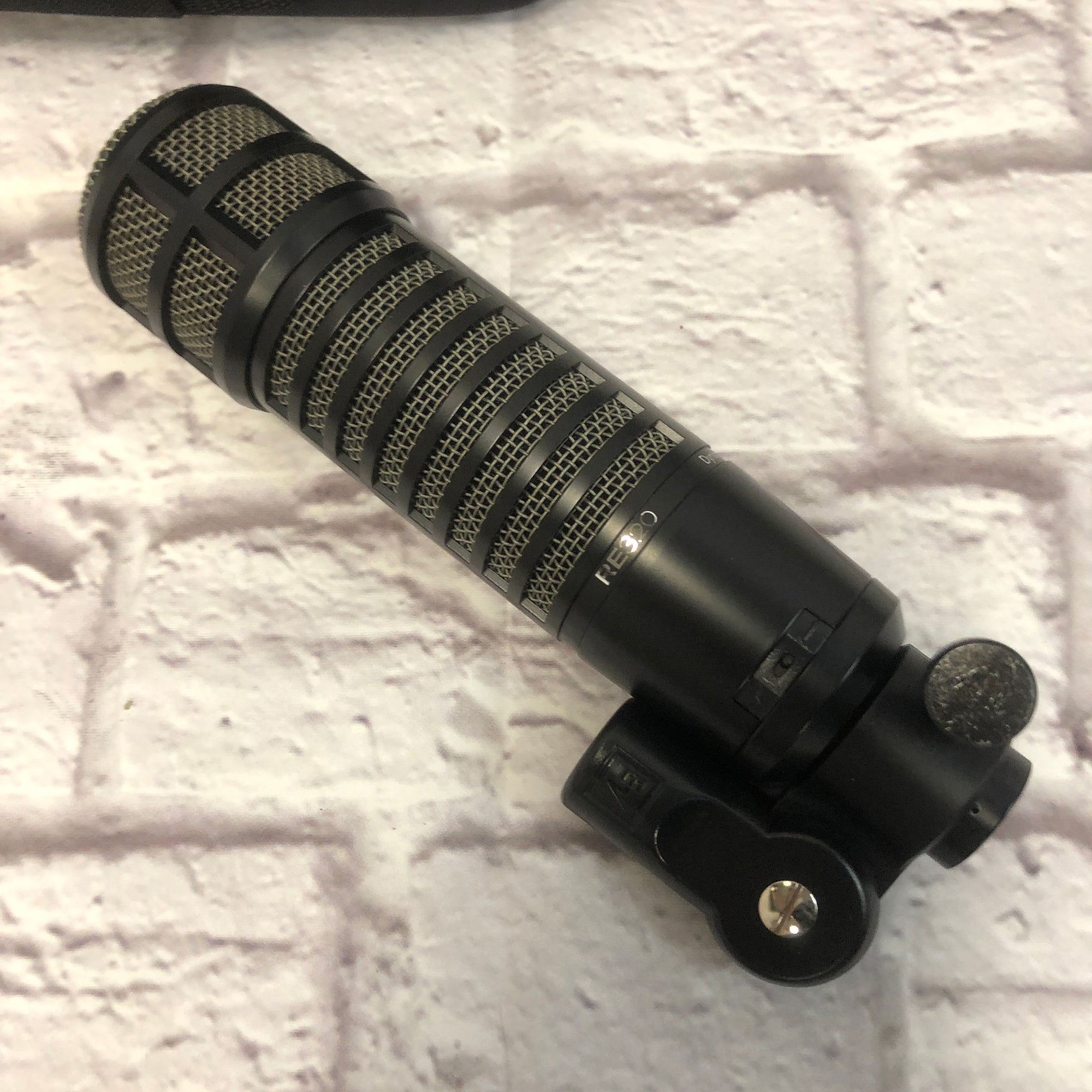 Electro-Voice RE320 Cardioid Dynamic Microphone