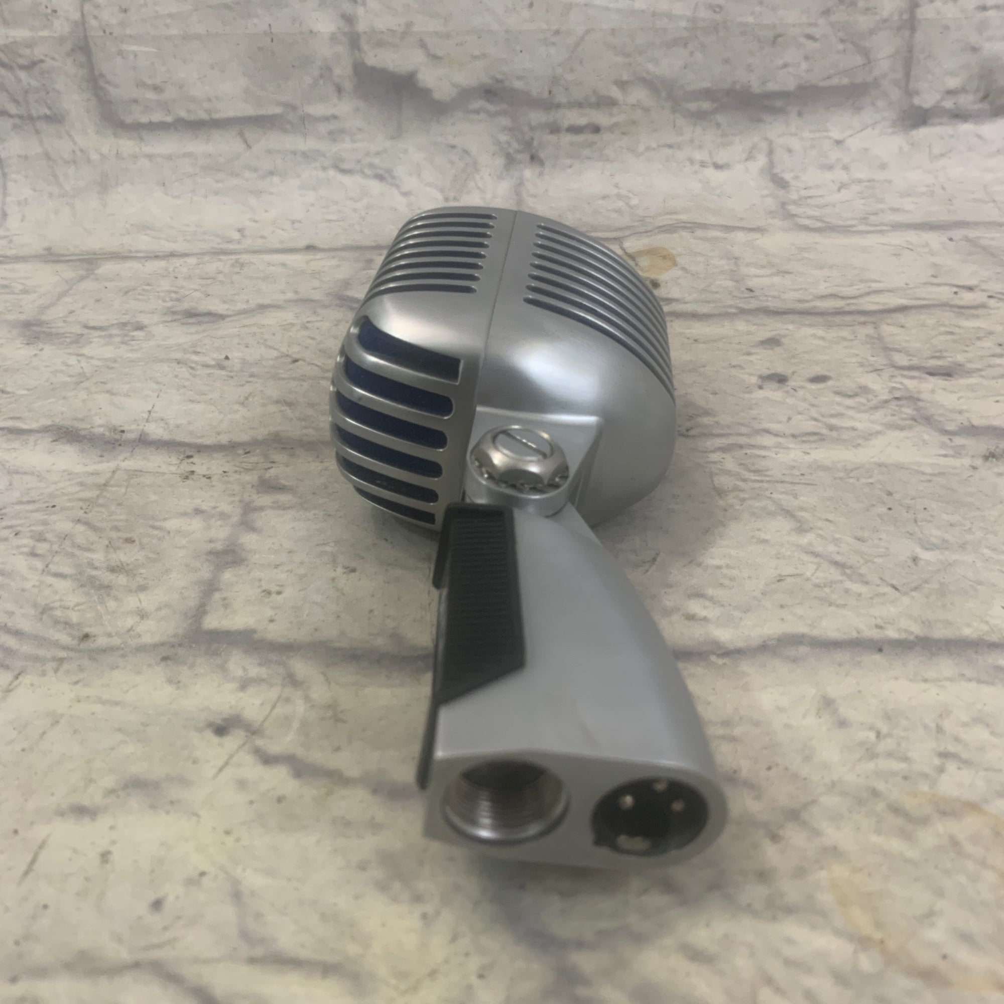 Shure "Super 55" Deluxe Supercardioid Dynamic Microphone