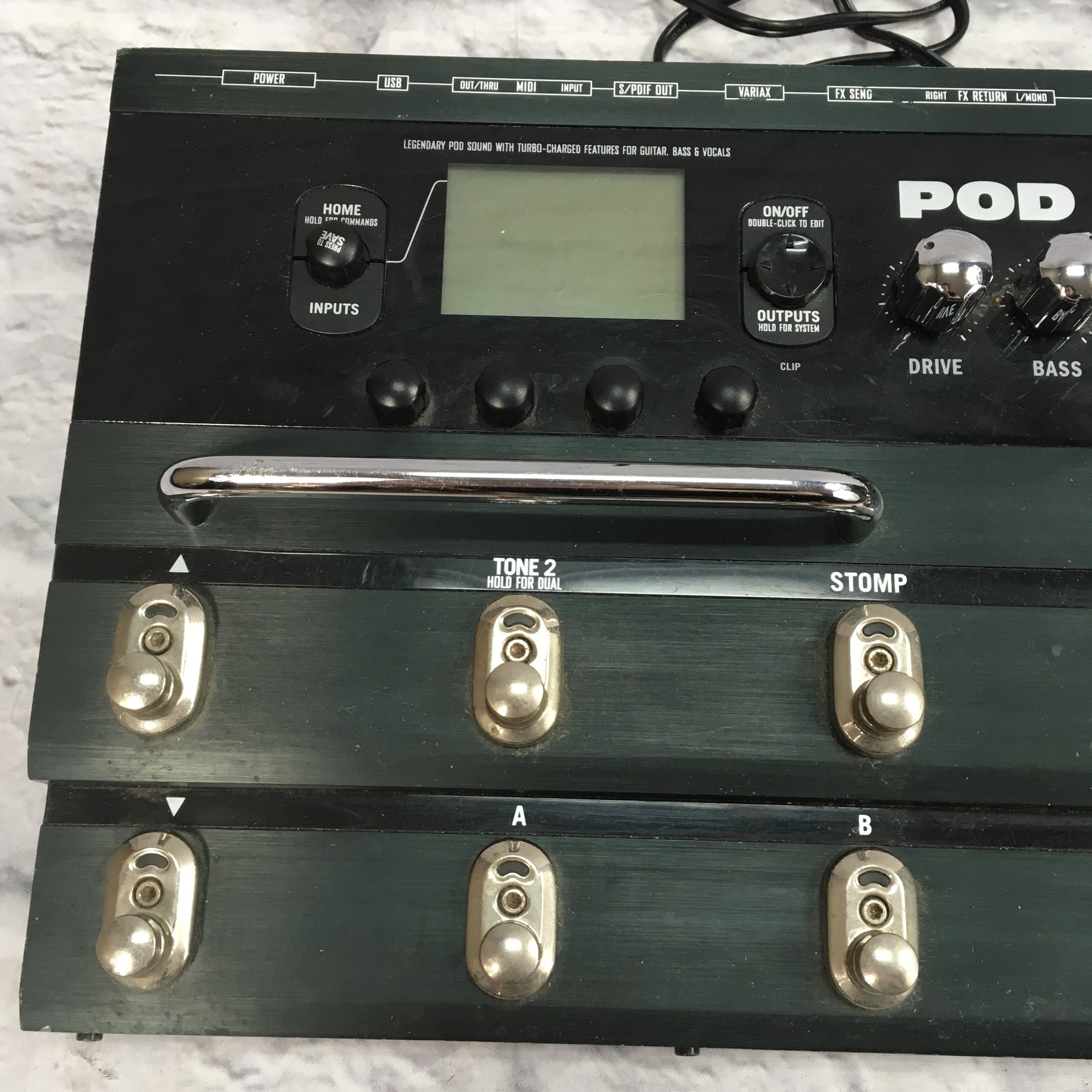 Line 6 Pod X3 Live Multi-Effects Pedal with Power Supply