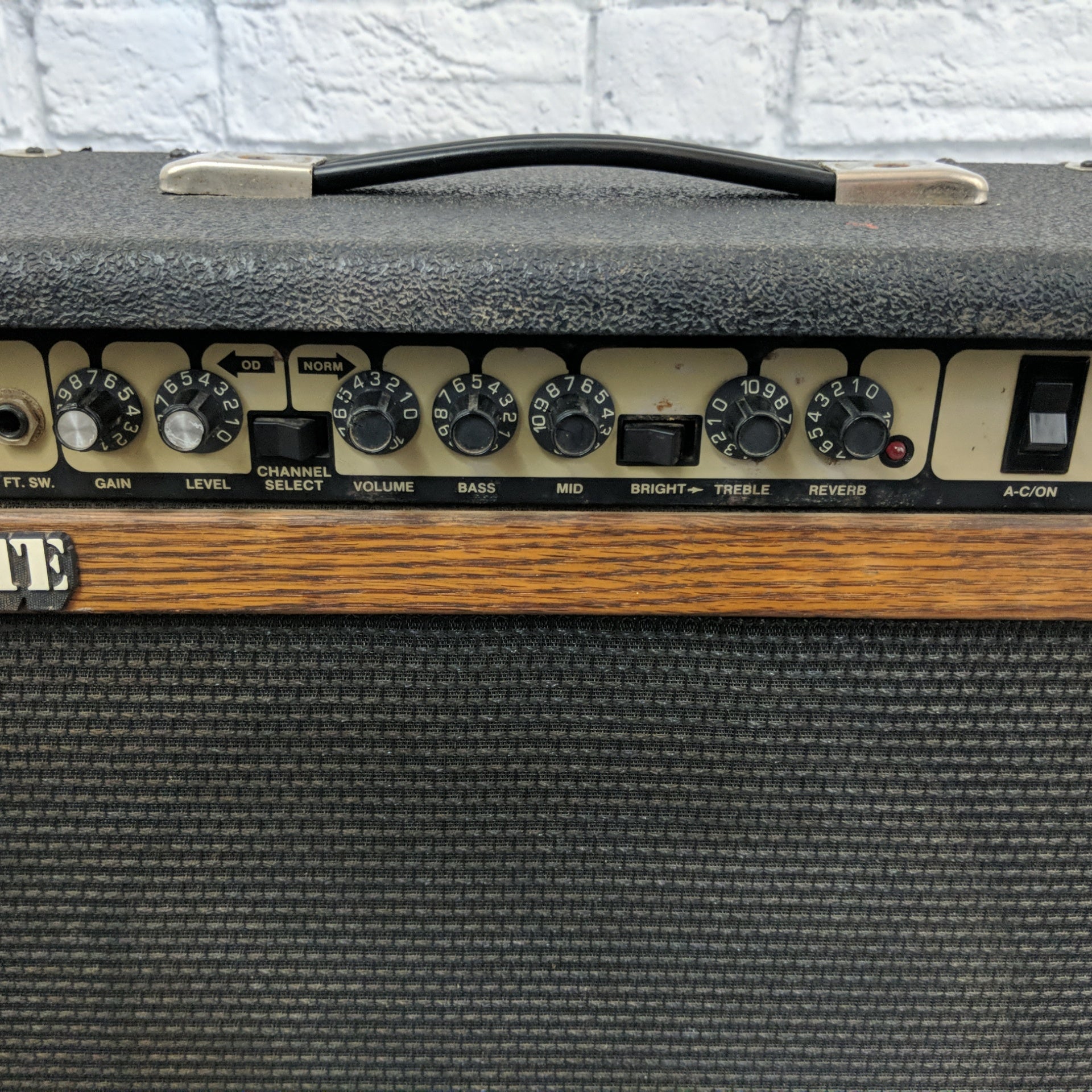 Crate CR-160 60W Combo Guitar Amp with 12-Inch Speaker