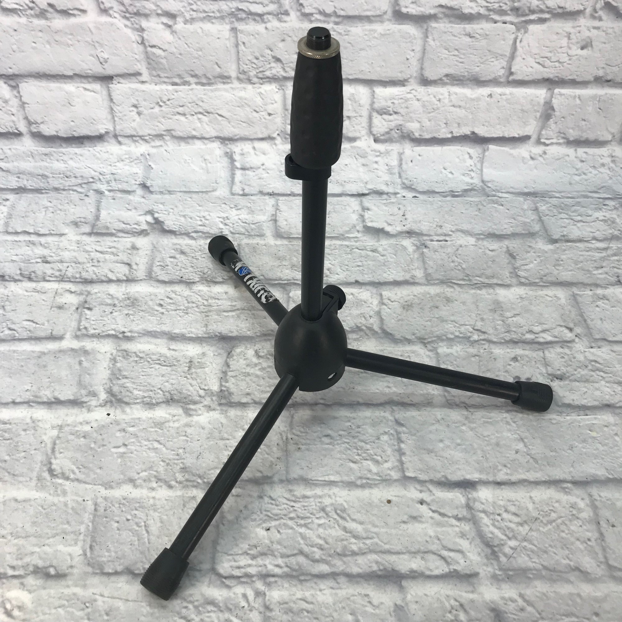 Quick Lok Short Tripod Microphone Straight Stand