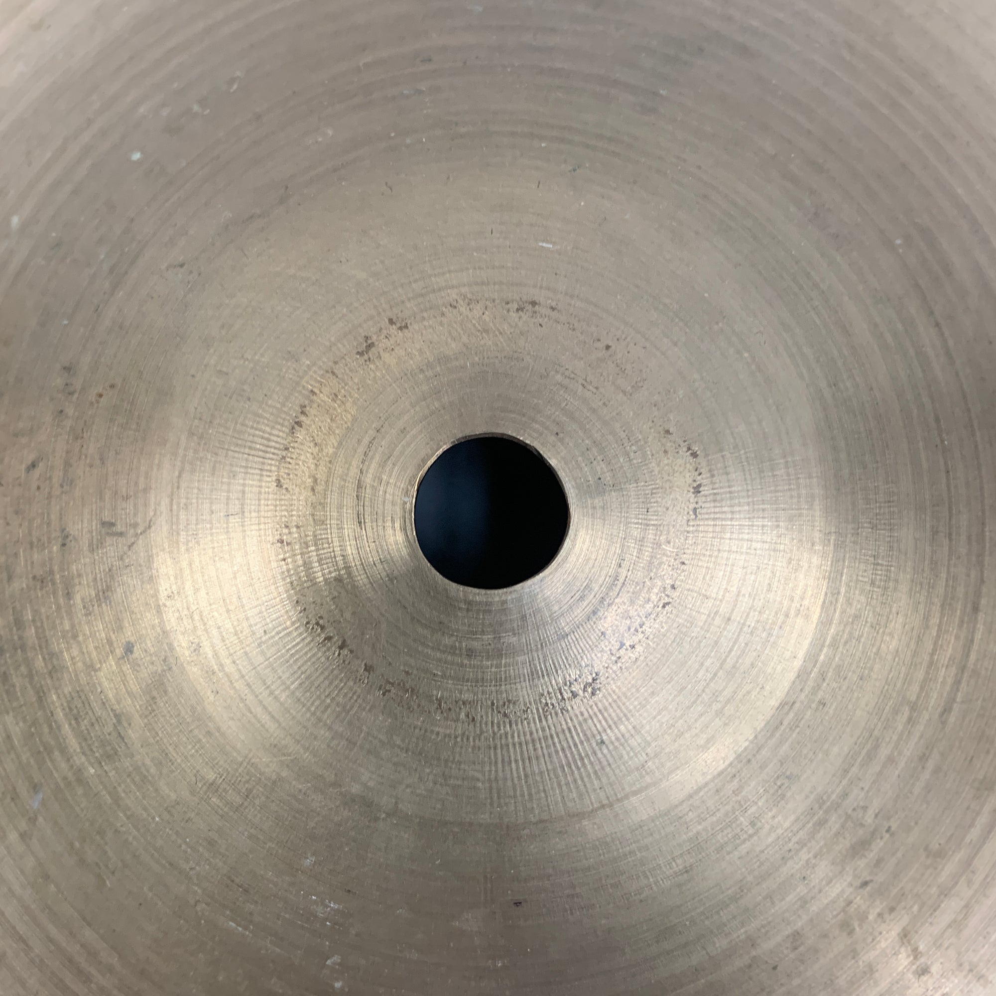 Zildjian 17 Avedis Crash Cymbal with Rivets