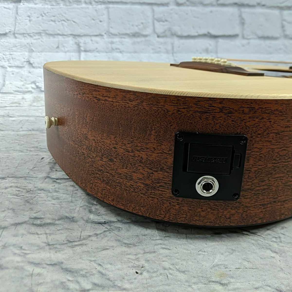 Martin 00L-X2E Concert Acoustic