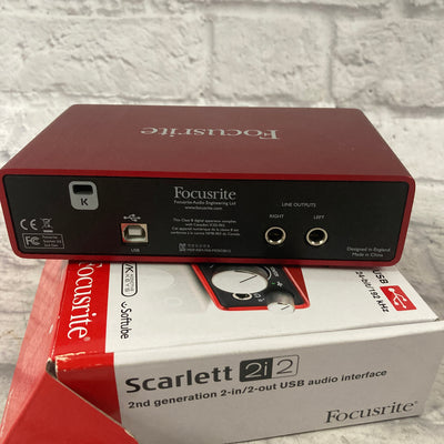 Focusrite 2i2 2nd Gen Interface w/ cable