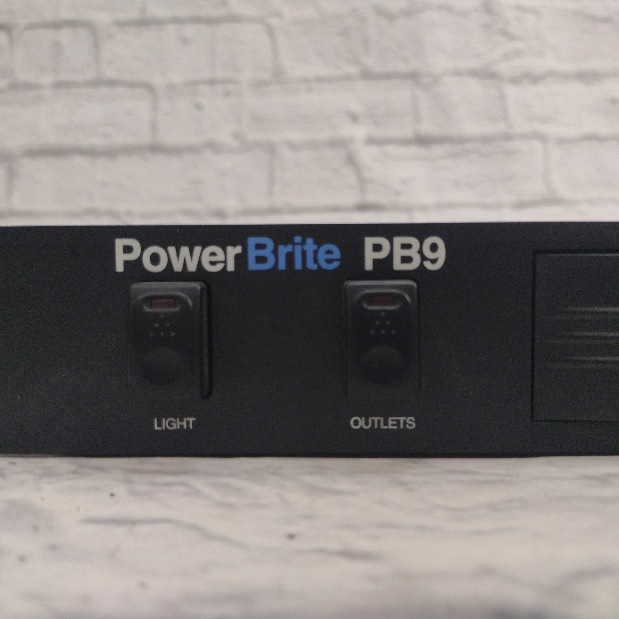 Samson Power Brite PB9 Power Conditioner