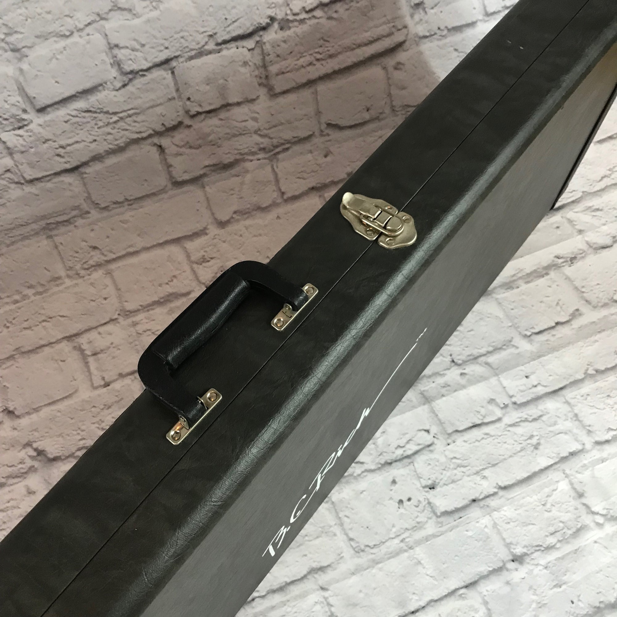 B.C. Rich V Electric Guitar Hard Shell Case