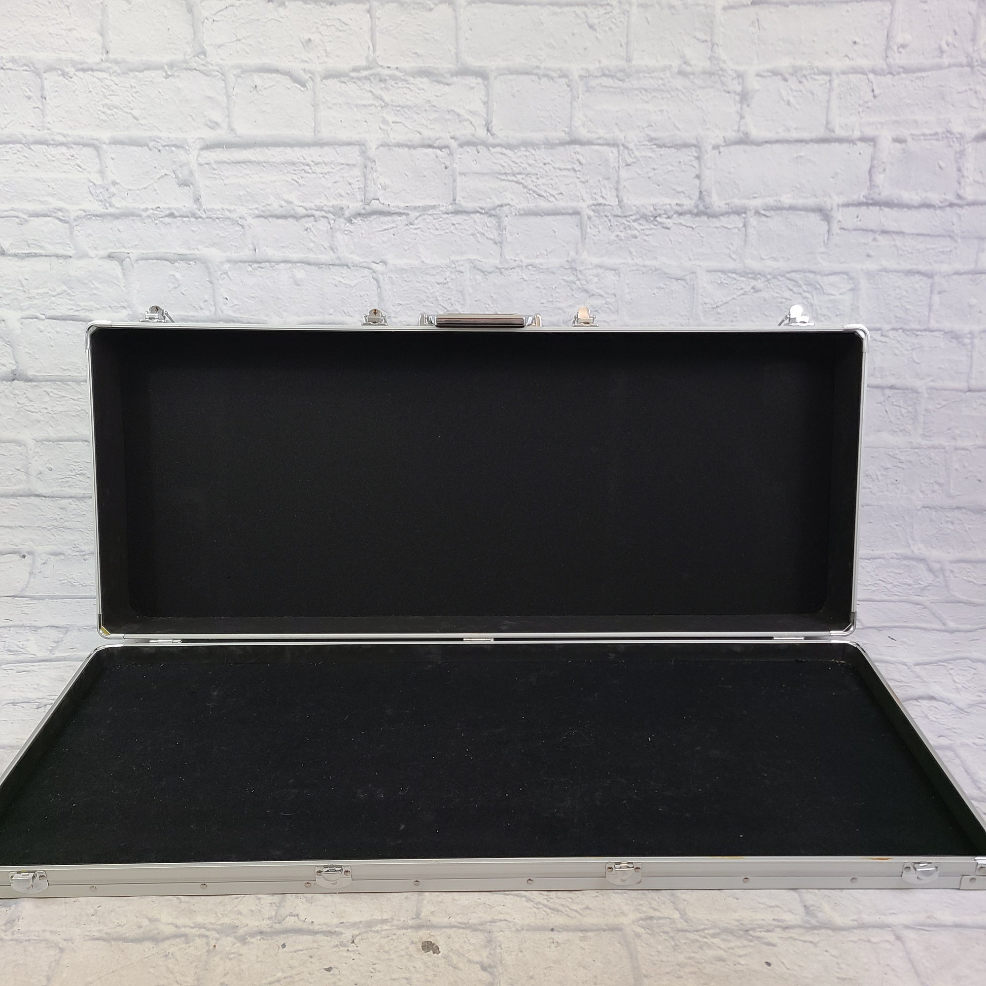 CNB PDC-410H Pedal Board/ flight case