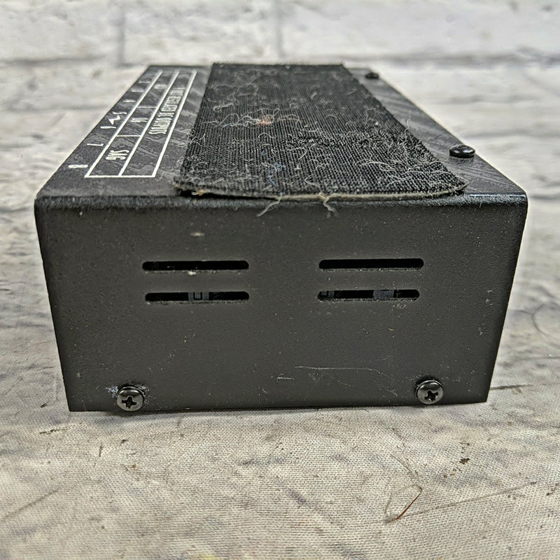 pedal power plus 2 Voodoo Lab Pedal Power Plus 2 Power Supply