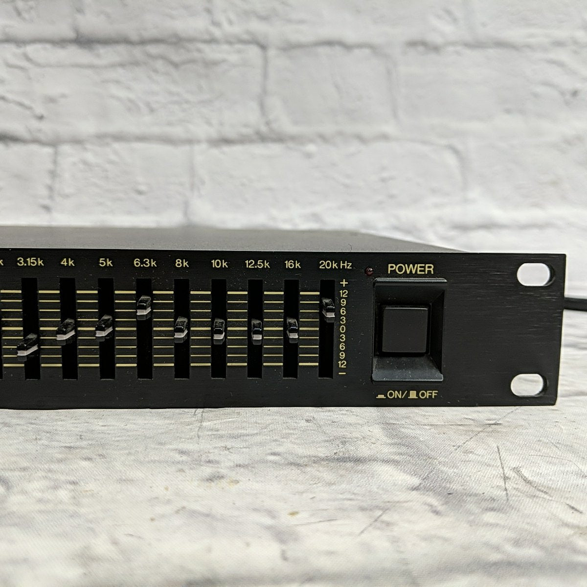Yamaha GQ103 Graphic EQ
