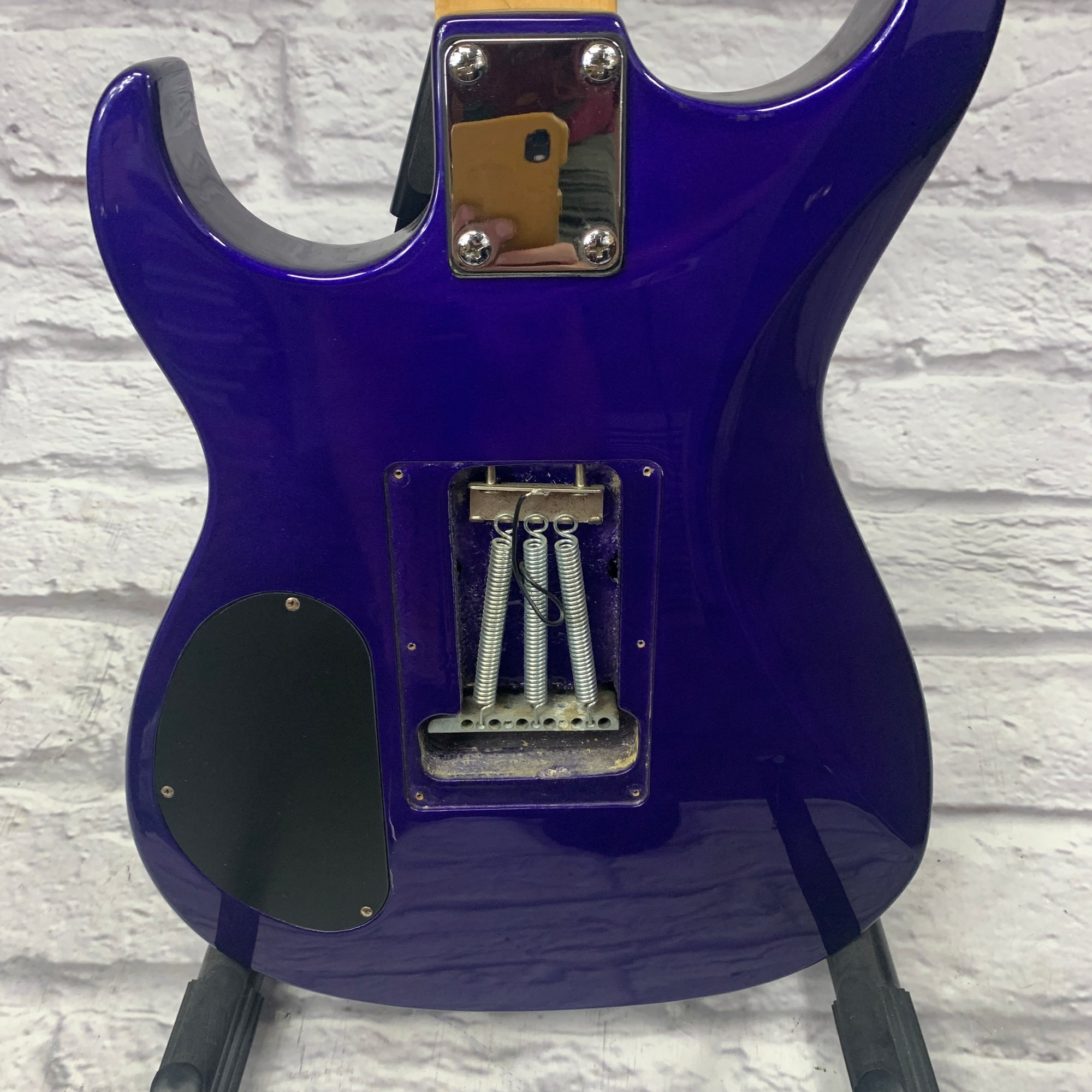 Silvertone SIK-1 Strat Style Electric Guitar