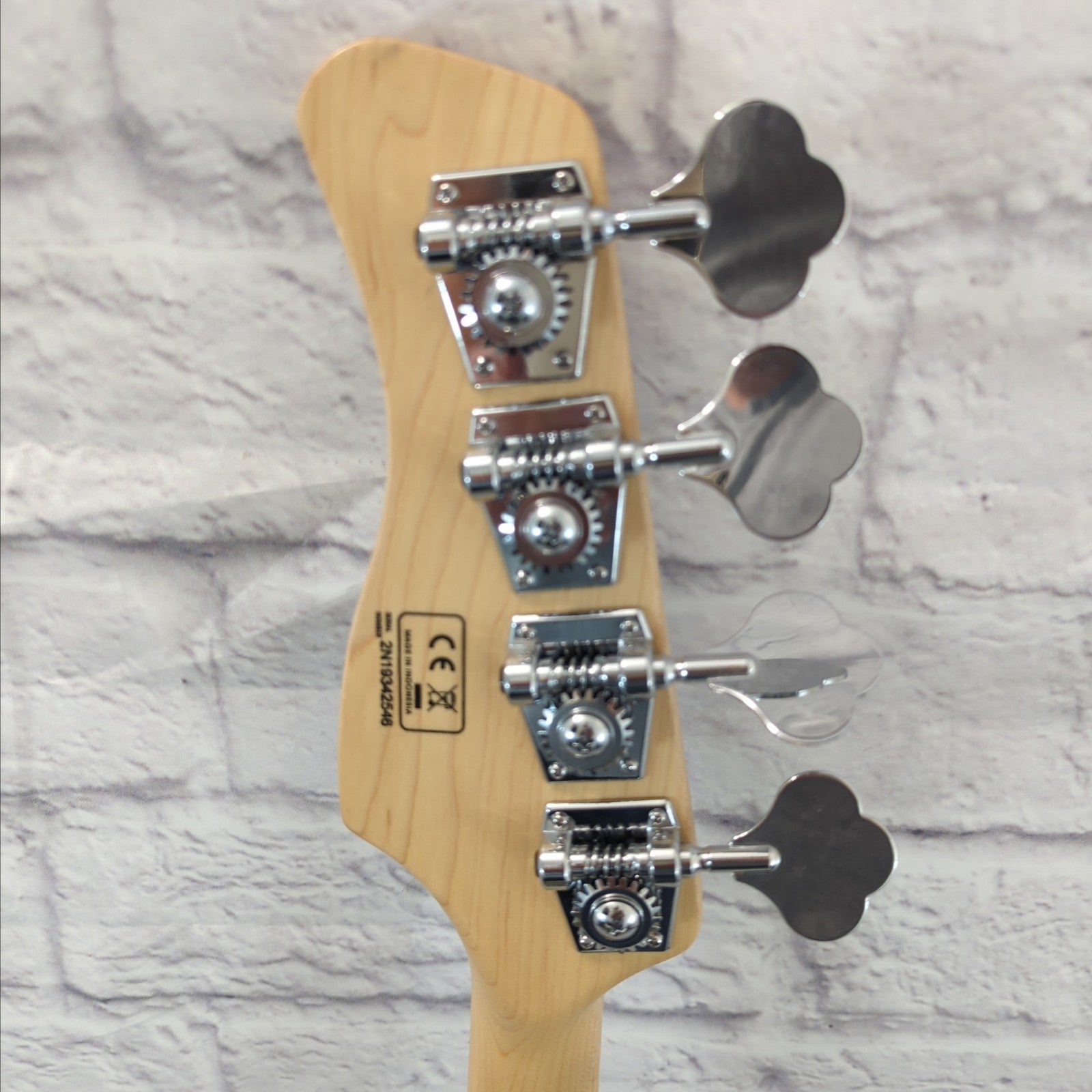 Sire Marcus Miller V7 AWH Alder Ebony Fretboard Antique White 4 String Bass Guitar