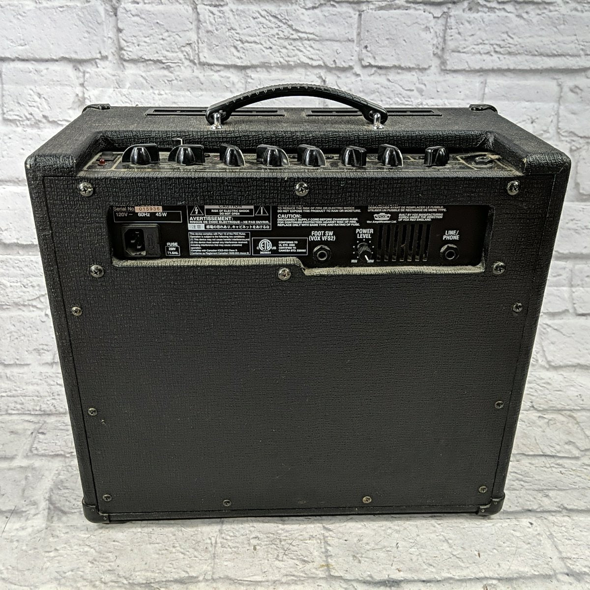 Vox Valvetronix Guitar Combo Amp