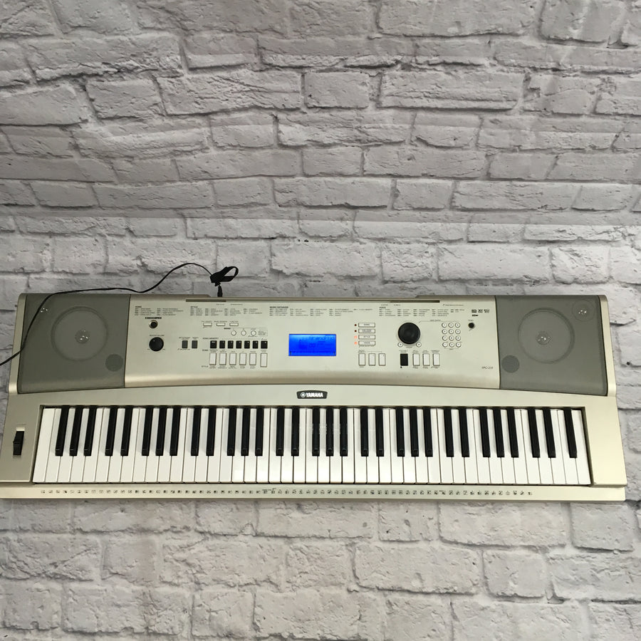 Yamahas YPG-235 76 Key Portable Grand Keyboard