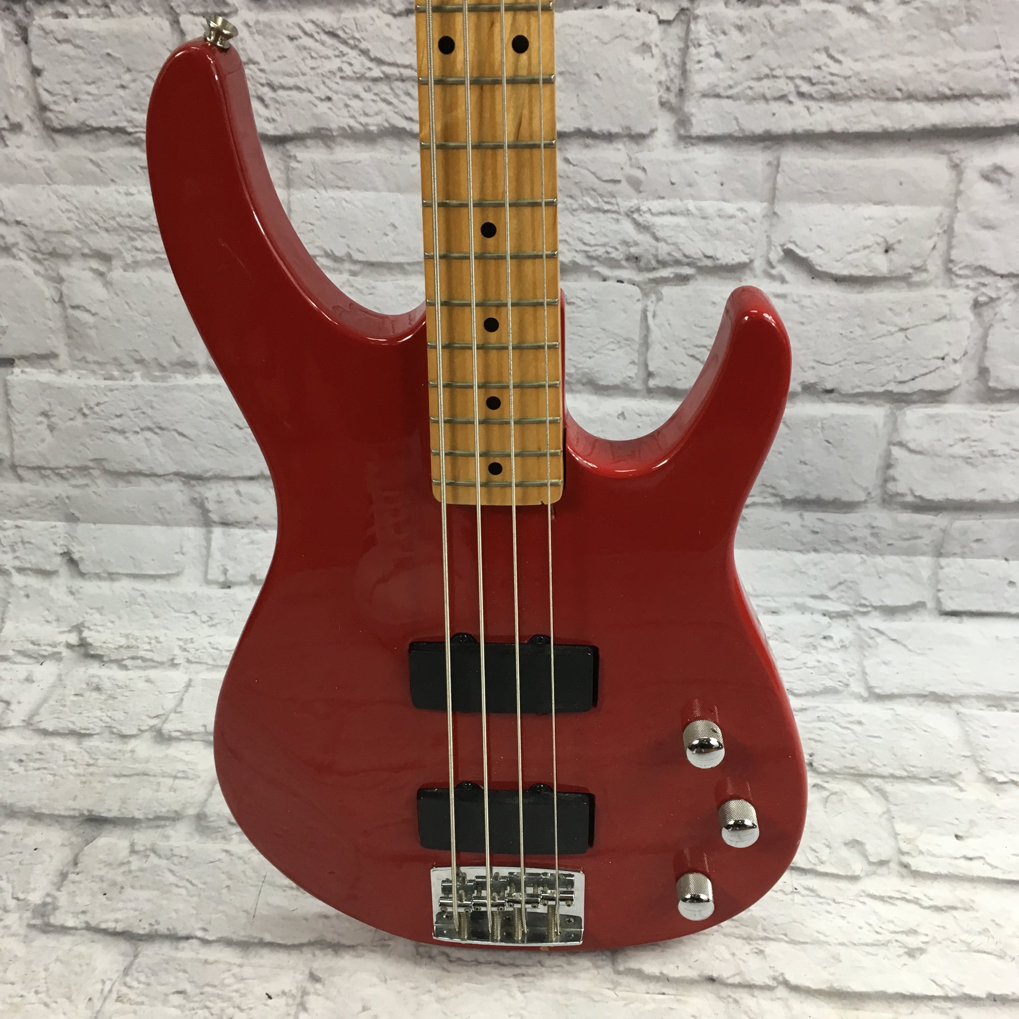 Peavey Foundation USA Made 4 String Bass