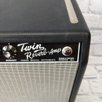 Fender '65 Twin Reverb 2x12-inch 85-watt Tube Guitar Combo Amp w/Footswitch and Cover