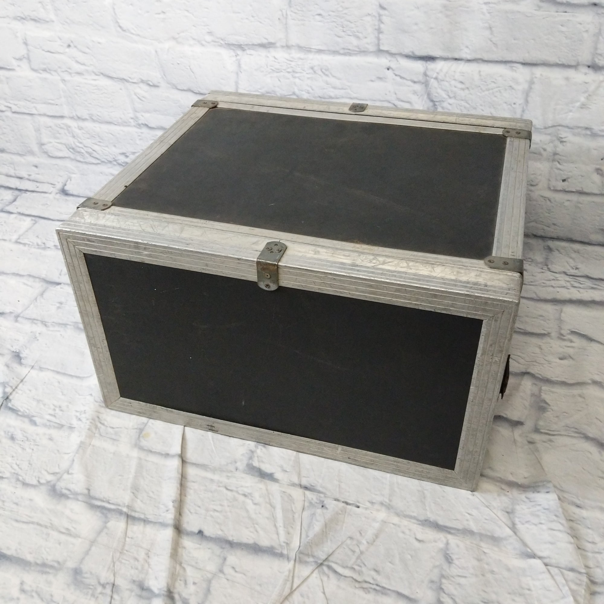 LM Engineering 6U Rack Case