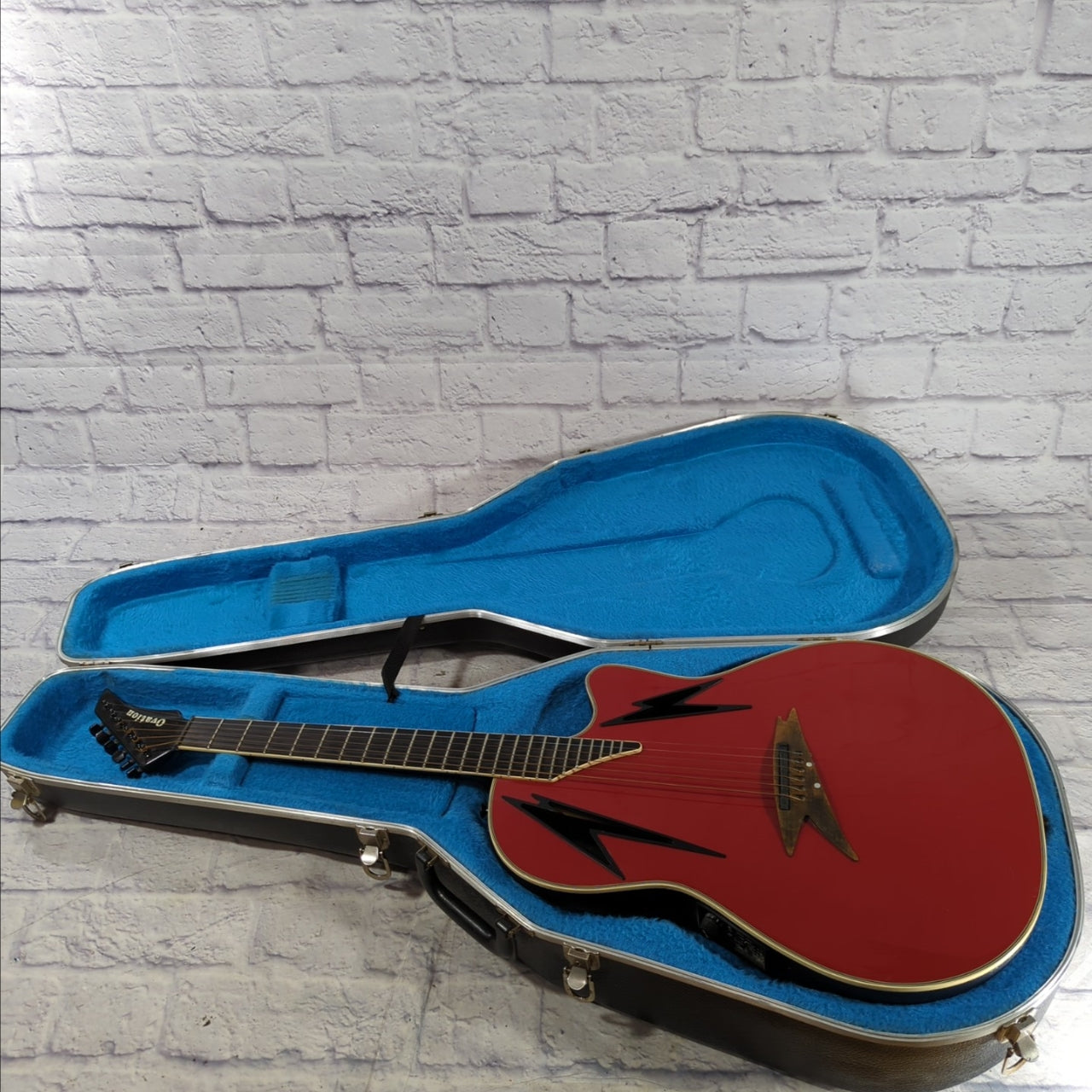 Ovation Kaman USA TB01 Thunderbolt Acoustic w/ Case
