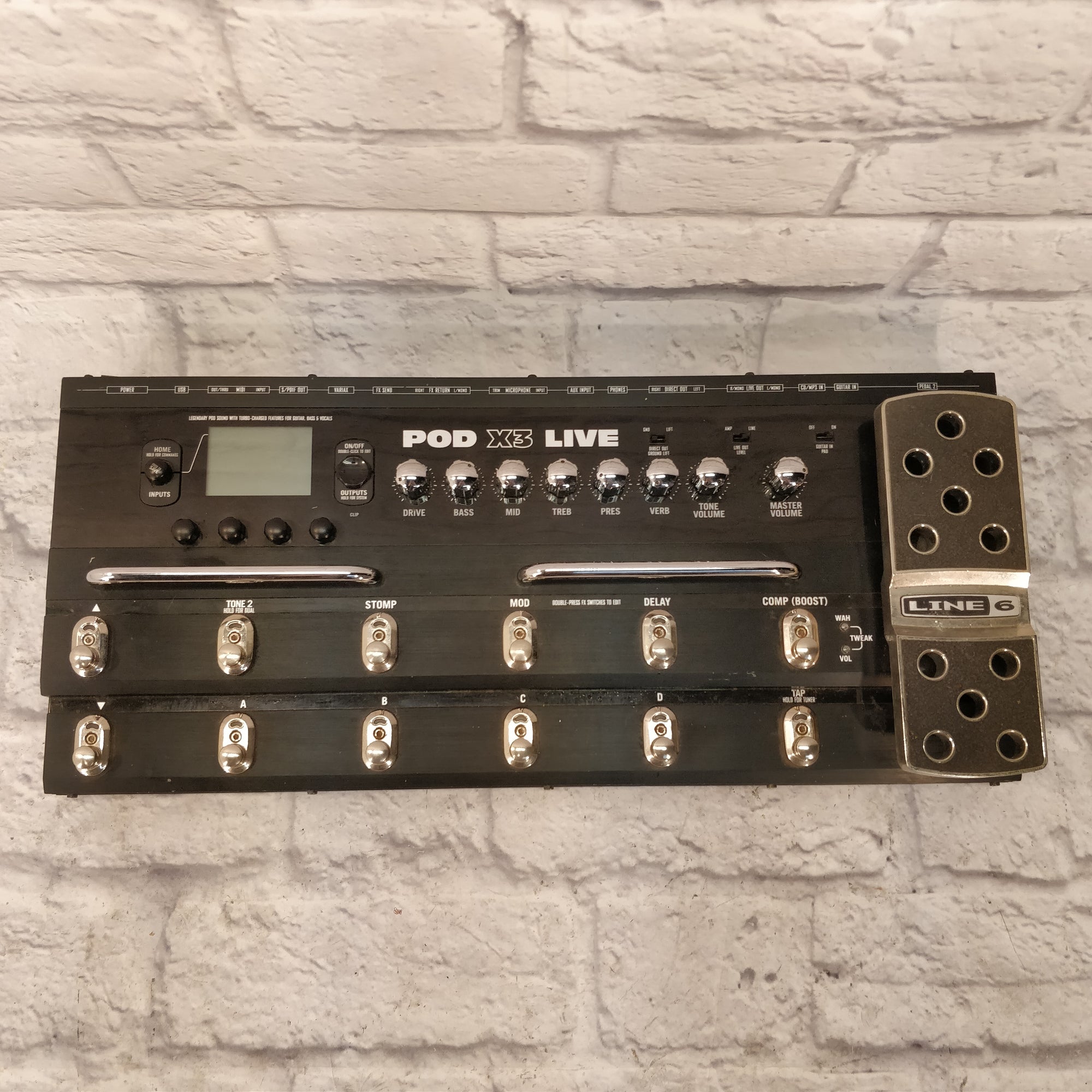 Line 6 POD X3 Live Multi FX w Case