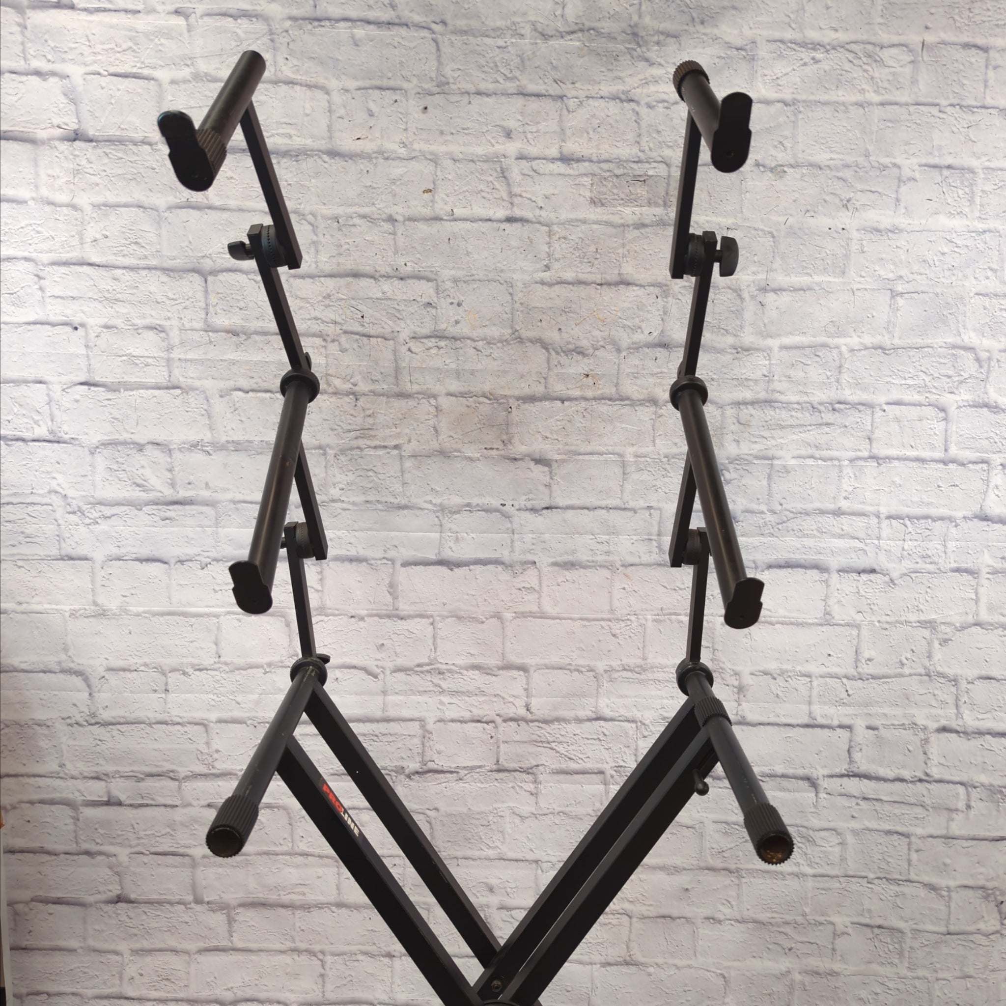 ブラボー Proline PL403 3-Tier Double X-Braced Keyboard Stand - Evolution Music