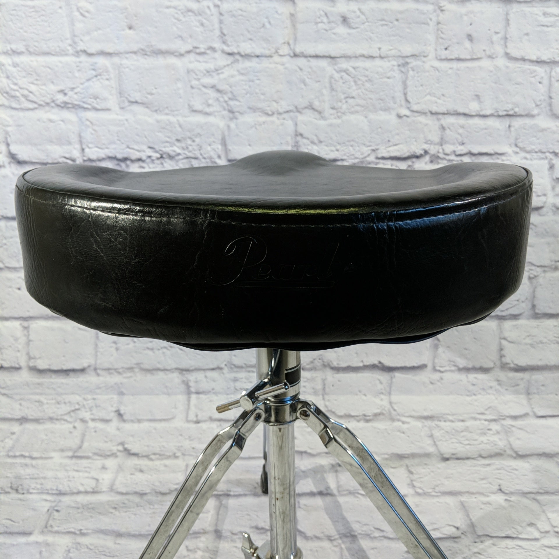 Pearl Double Braced Tractor Seat Drum Throne