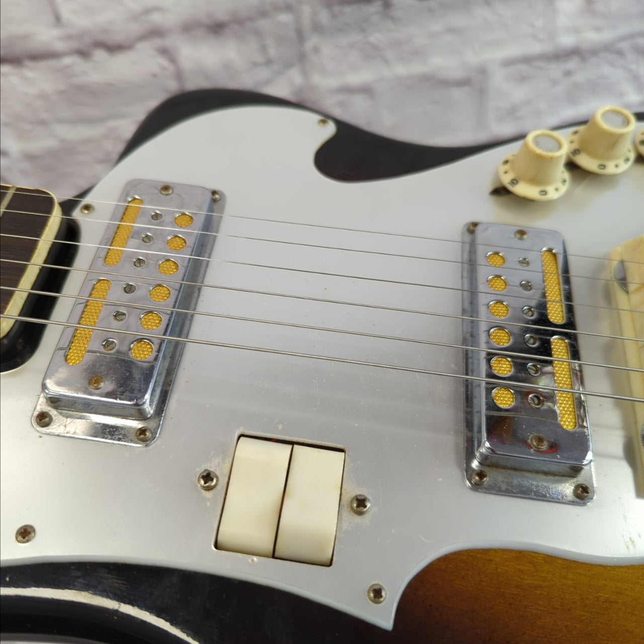 Audition Vintage 101 1960s Gold Foil Teisco Electric Guitar