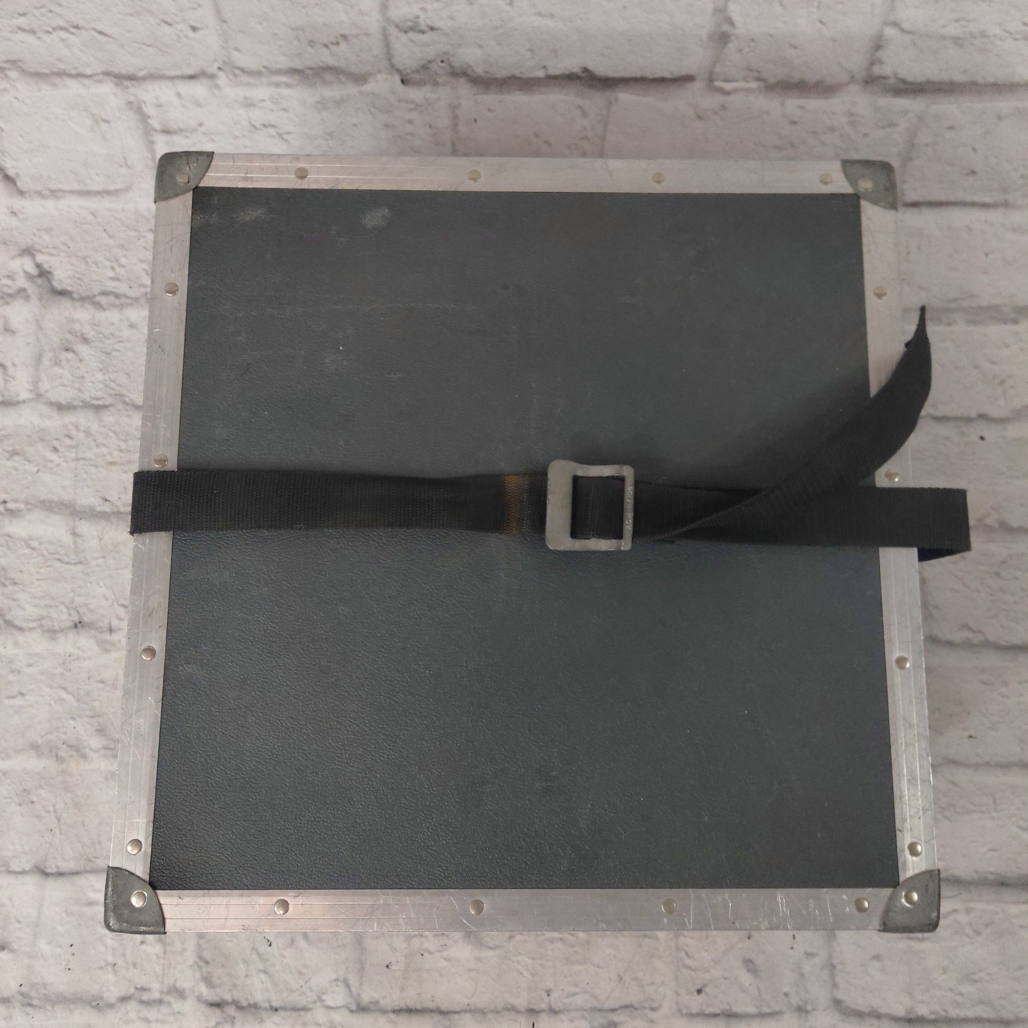 Unknown Gray Road Case - 18 x 18 x 9