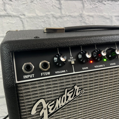 Fender Champion 40 2-Channel 40 Watt Guitar Combo