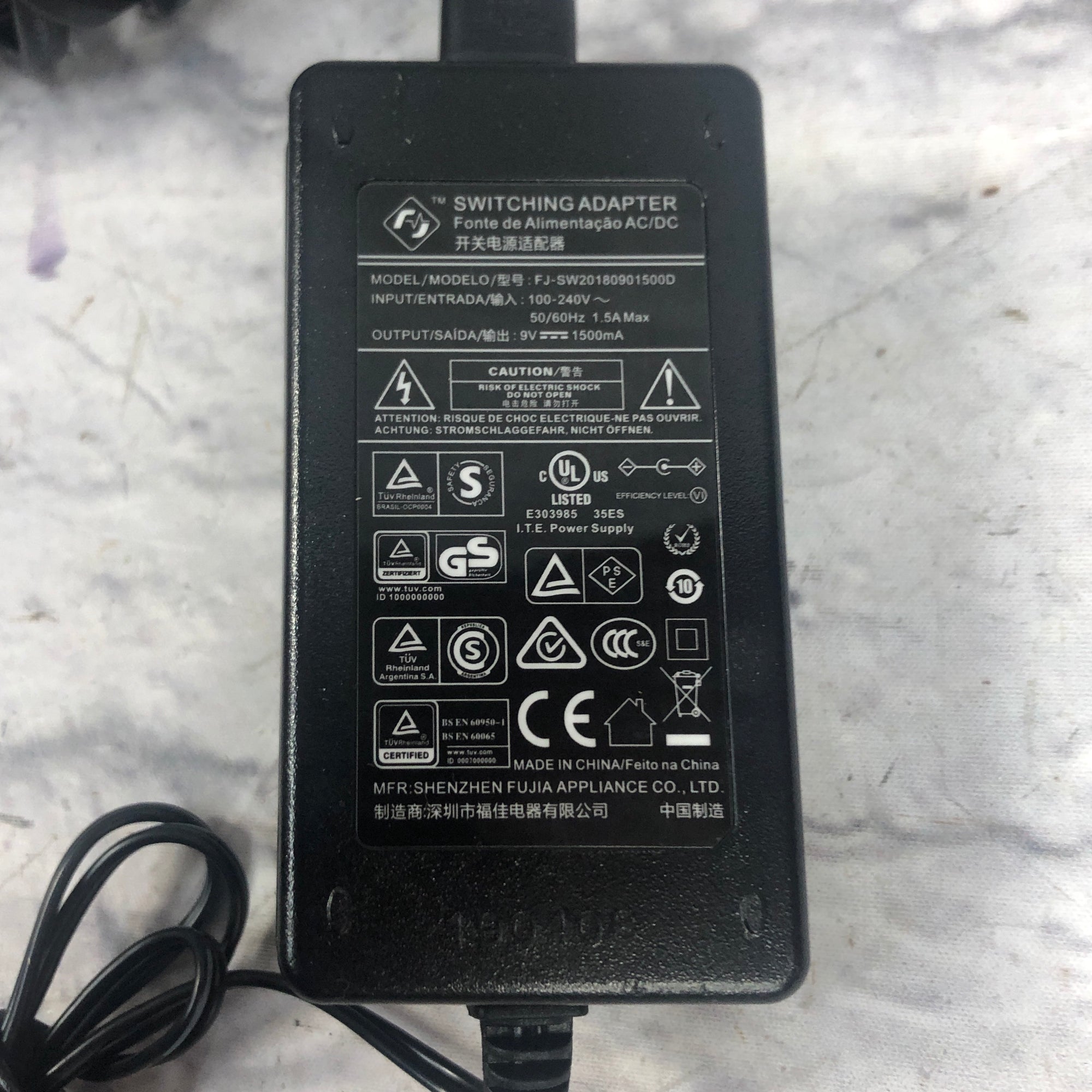 Alesis Strike Multipad 9 Pad Sampling Drum Controller