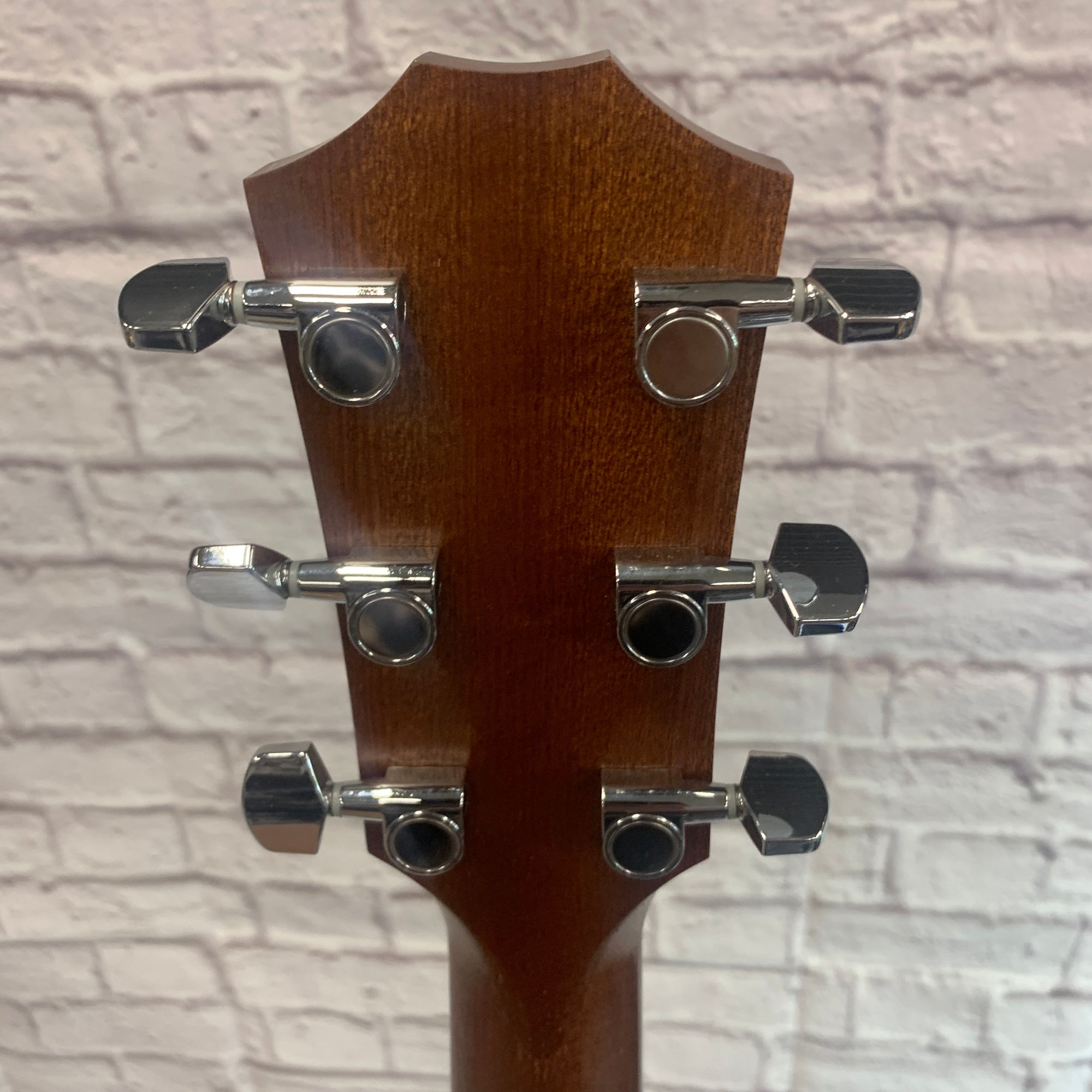 Taylor 114e Acoustic Guitar