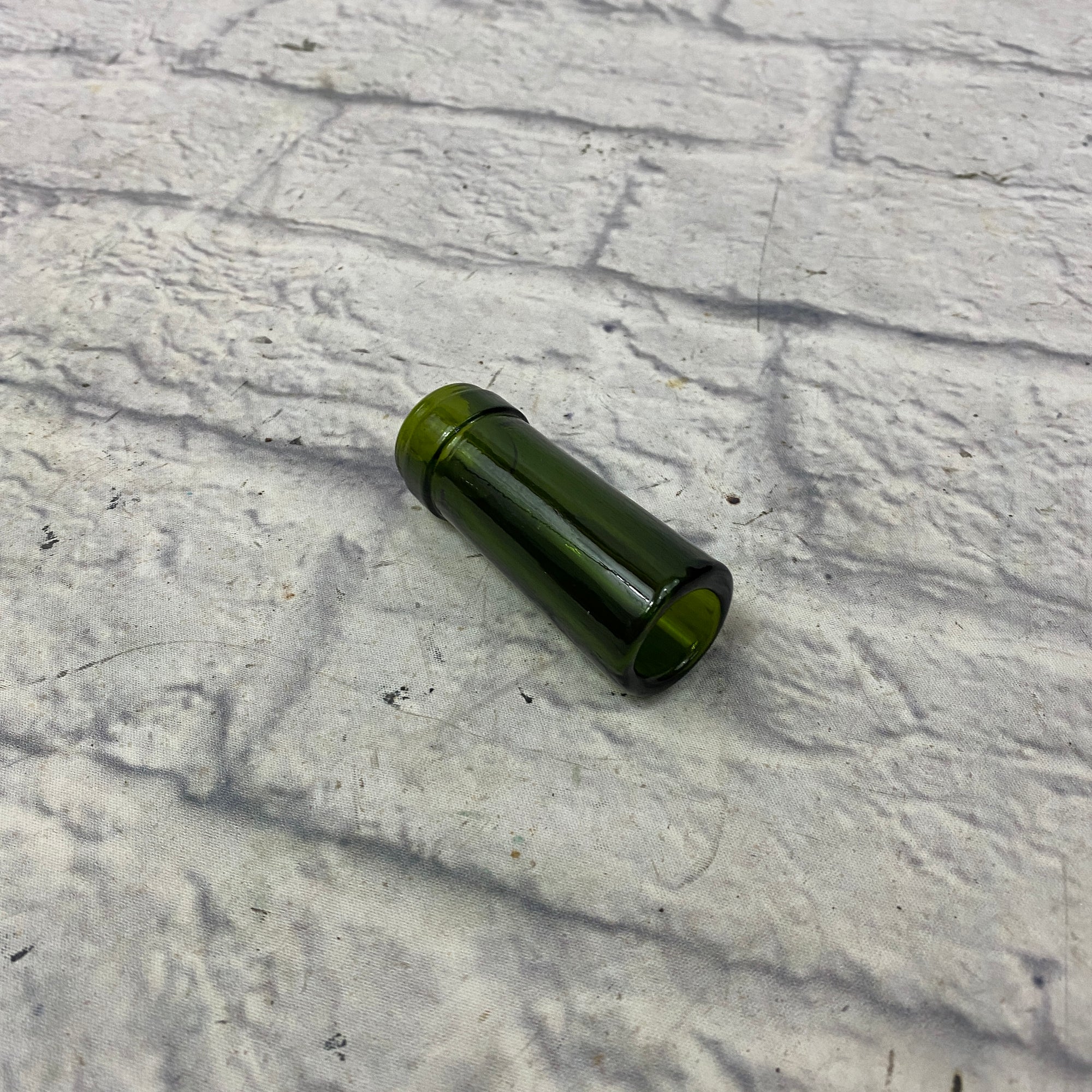 Unknown Glass Bottleneck Guitar Slide - Green