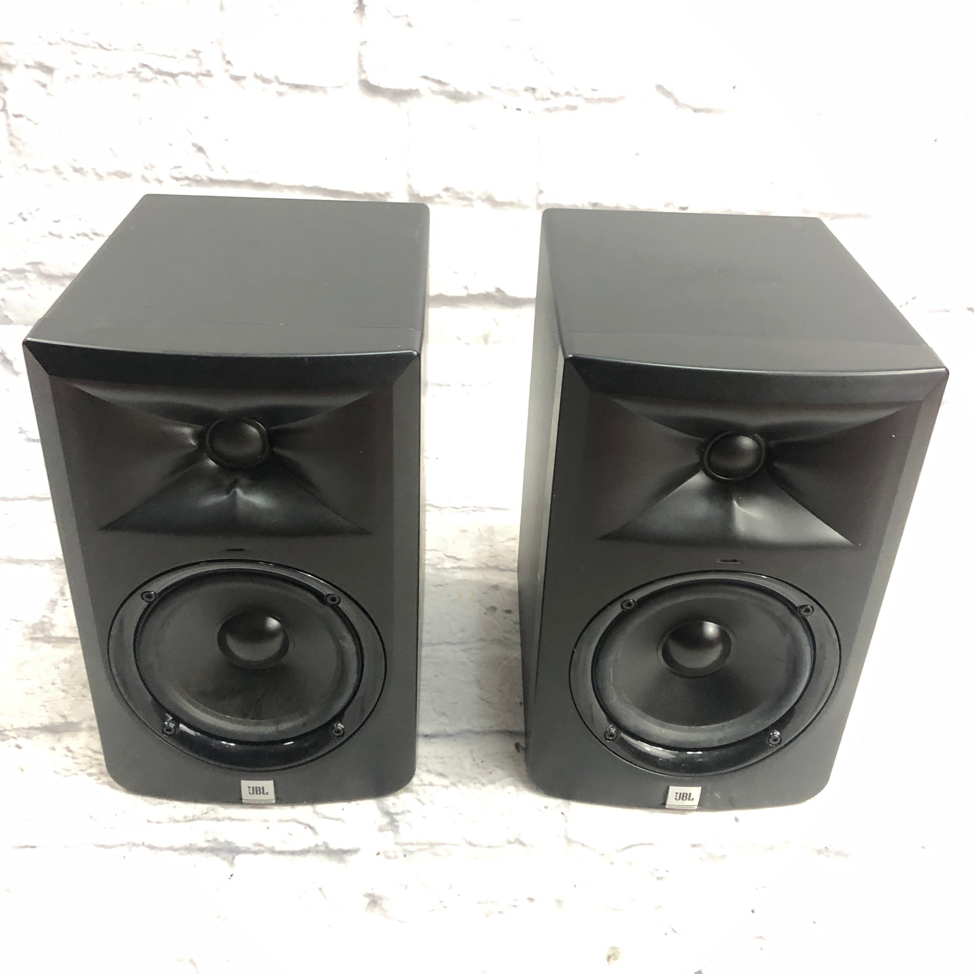 JBL Series 3 LSR305 Studio Monitor Pair