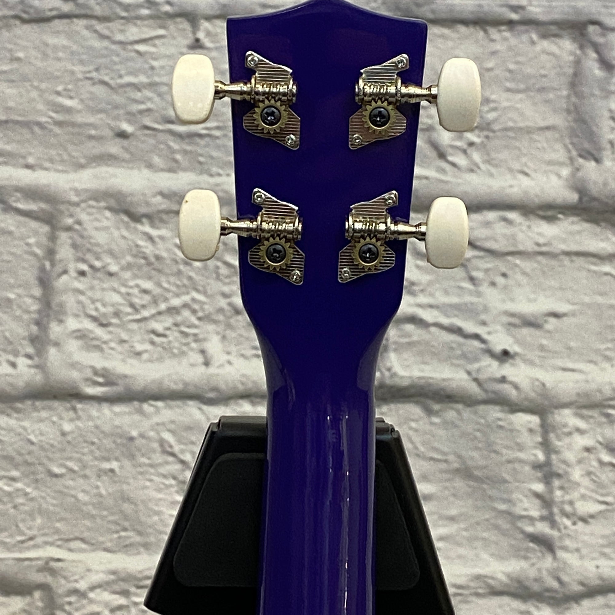 Crossroads CU-107PUR Soprano Ukulele Purple