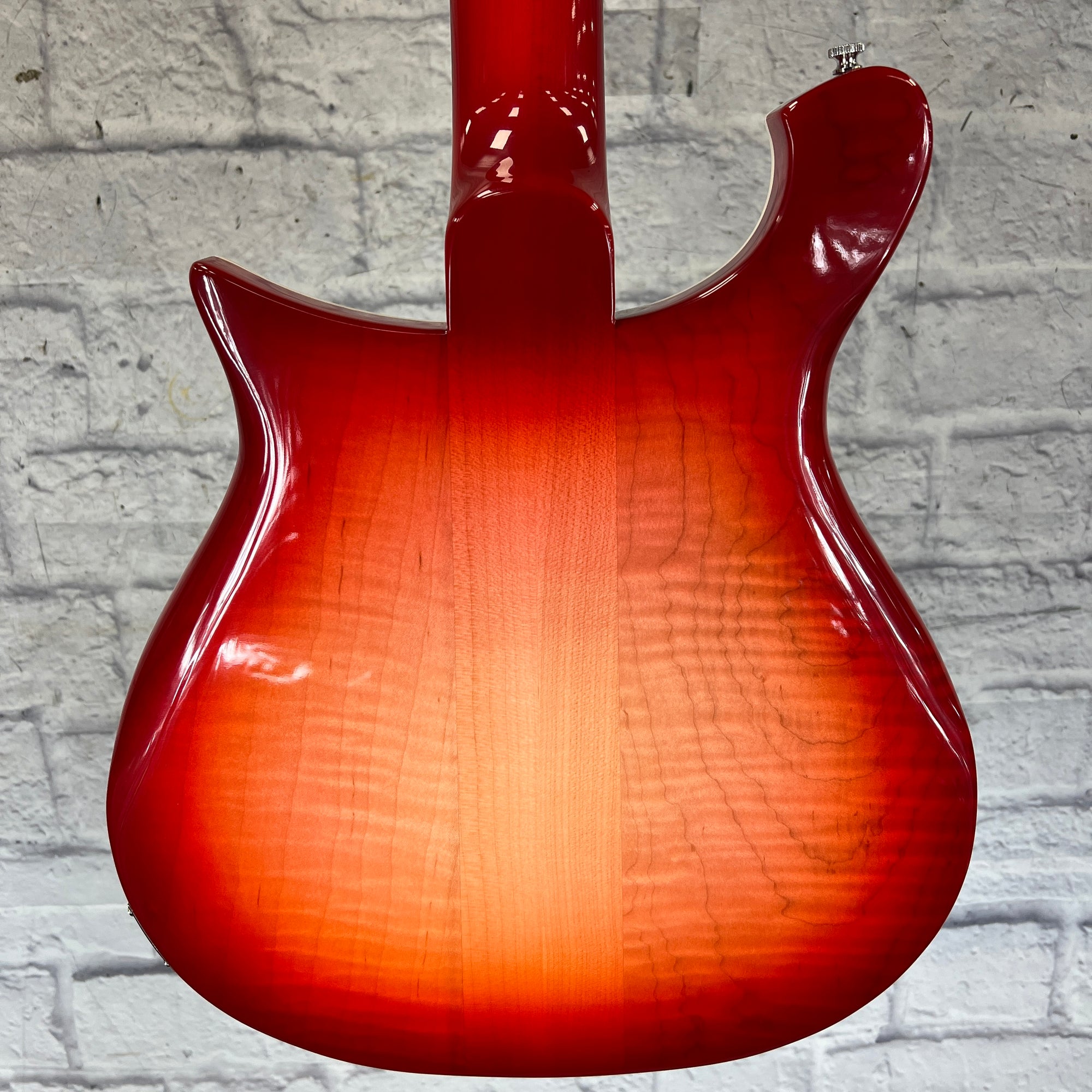 Rickenbacker 2022 660 6-String Fireglo with Case
