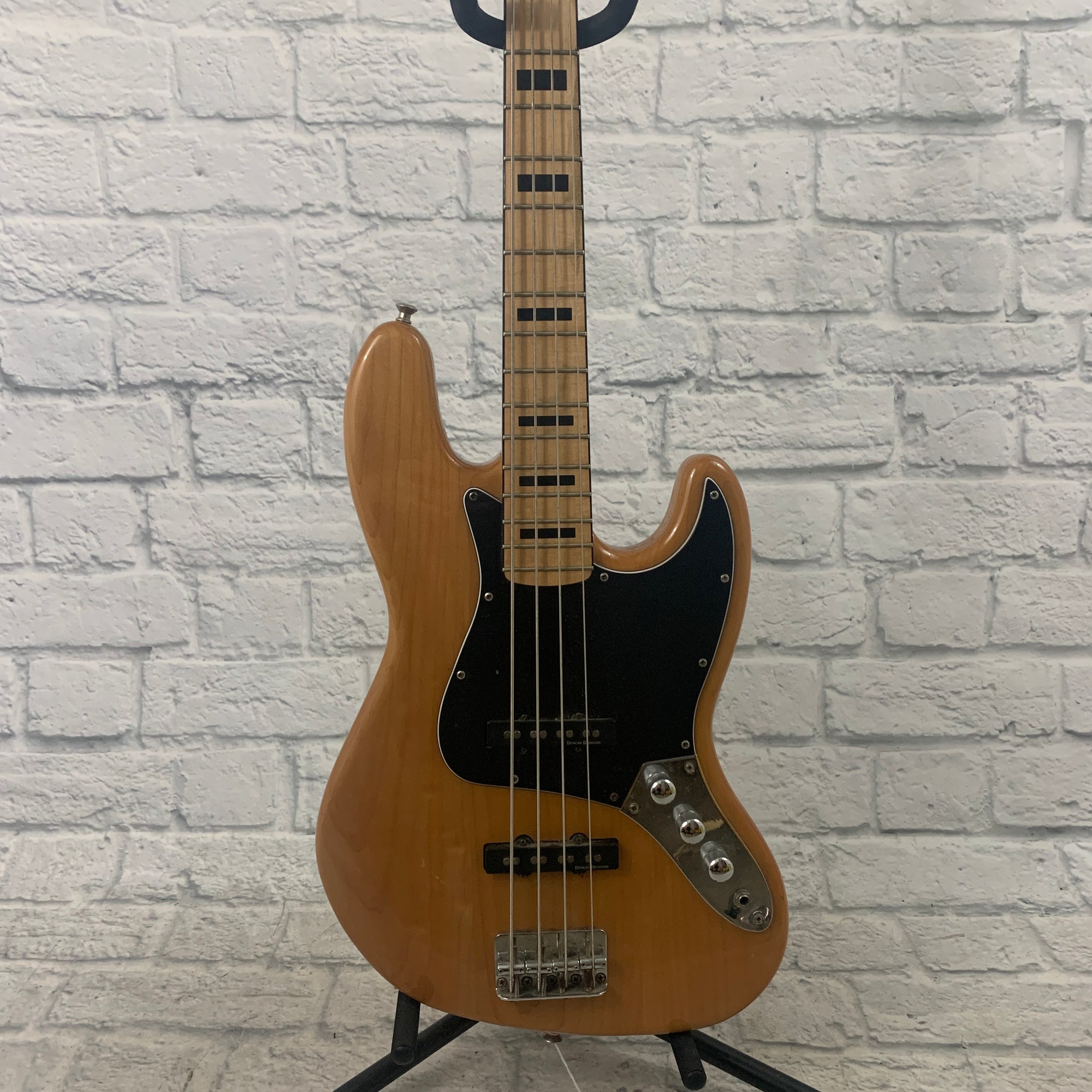 Squier Vintage Modified Jazz Bass 4 String Natural