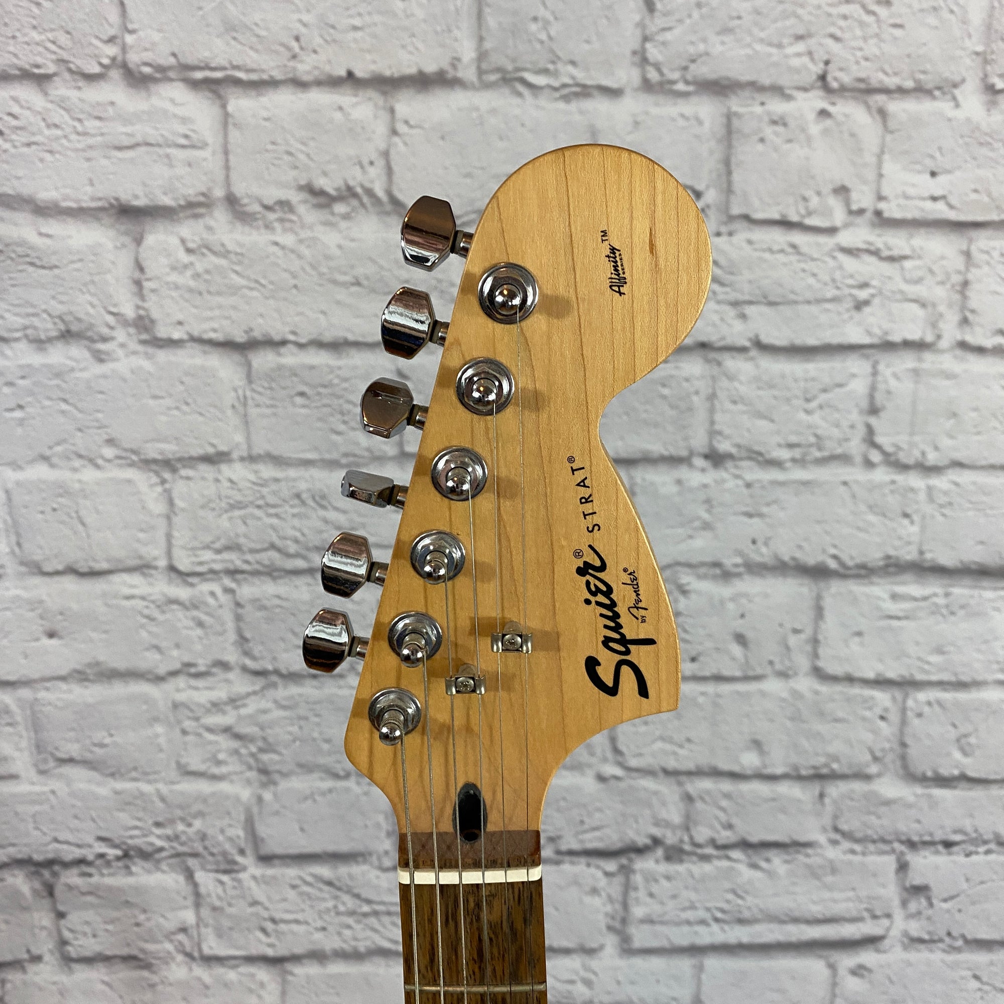 Fender Affinity Series Stratocaster Electric Guitar - White