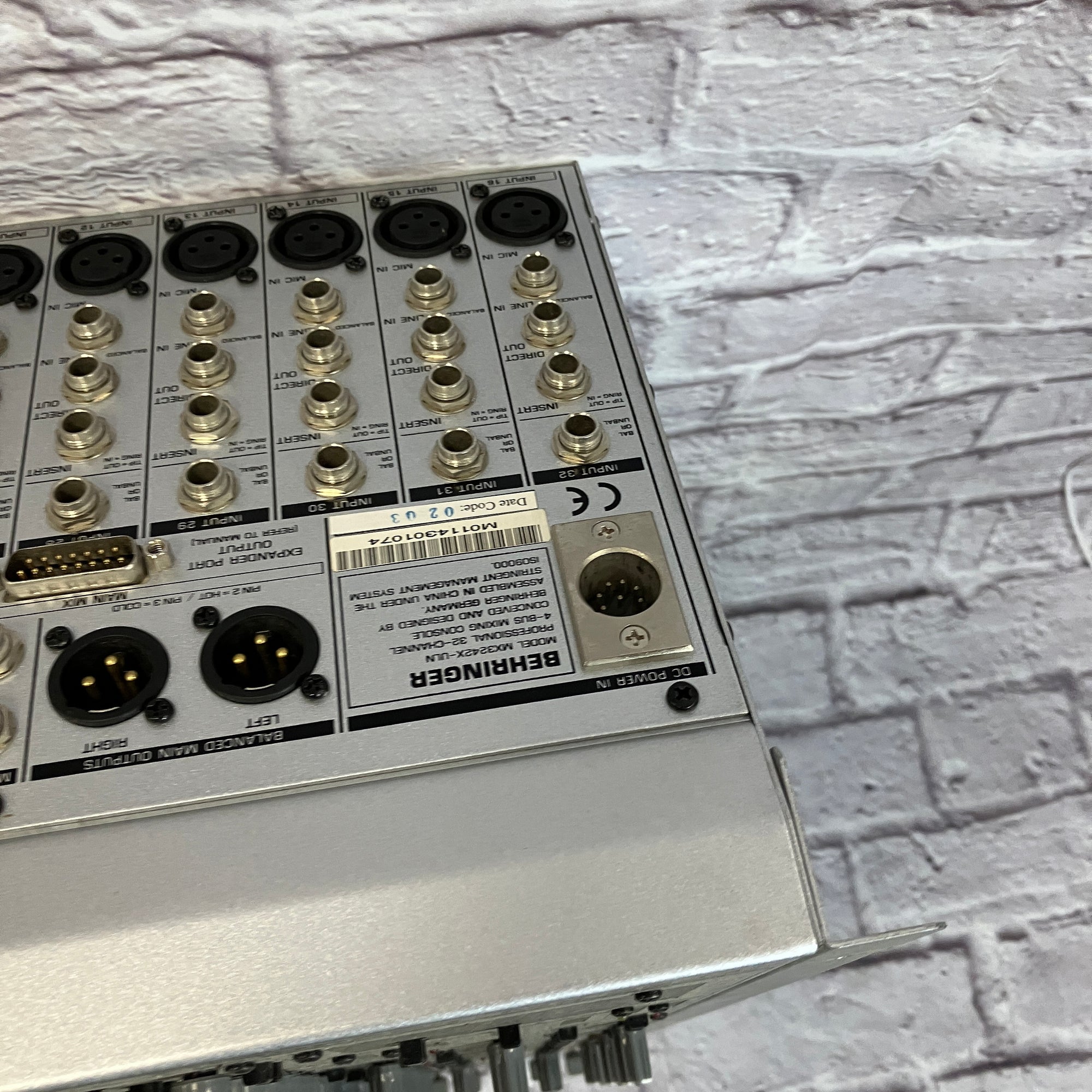 Behringer EuroRack MX 3242X Mixer