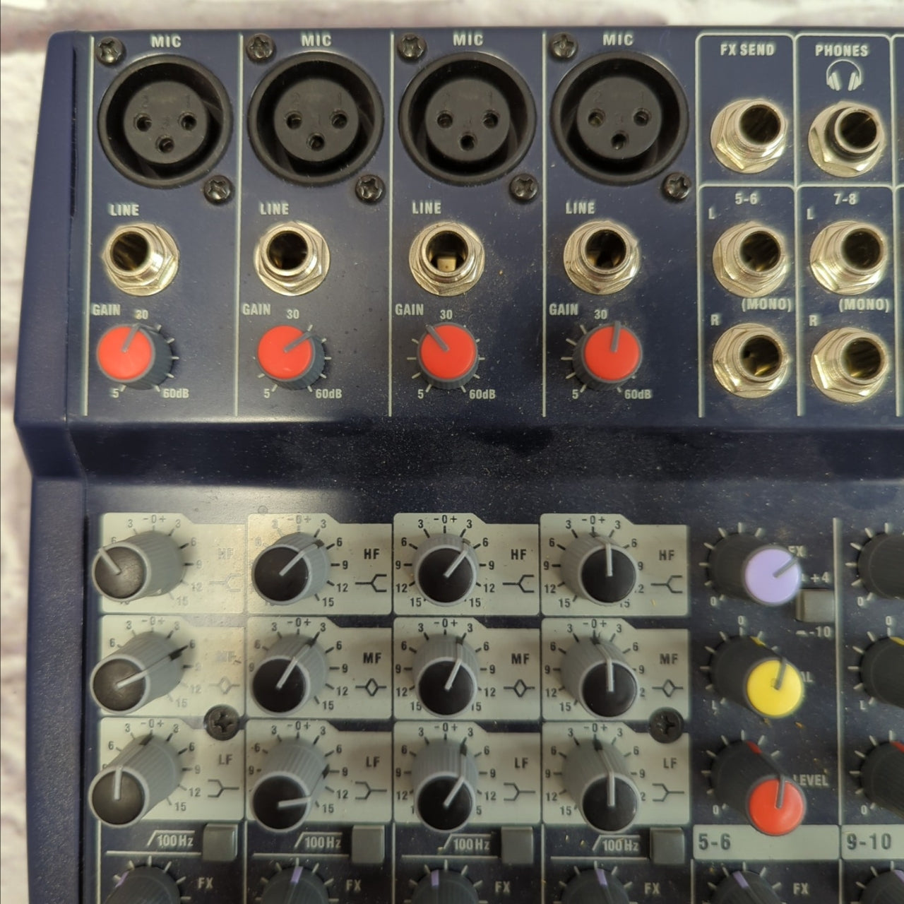 Soundcraft Notepad 124fx Mixer - Evolution Music